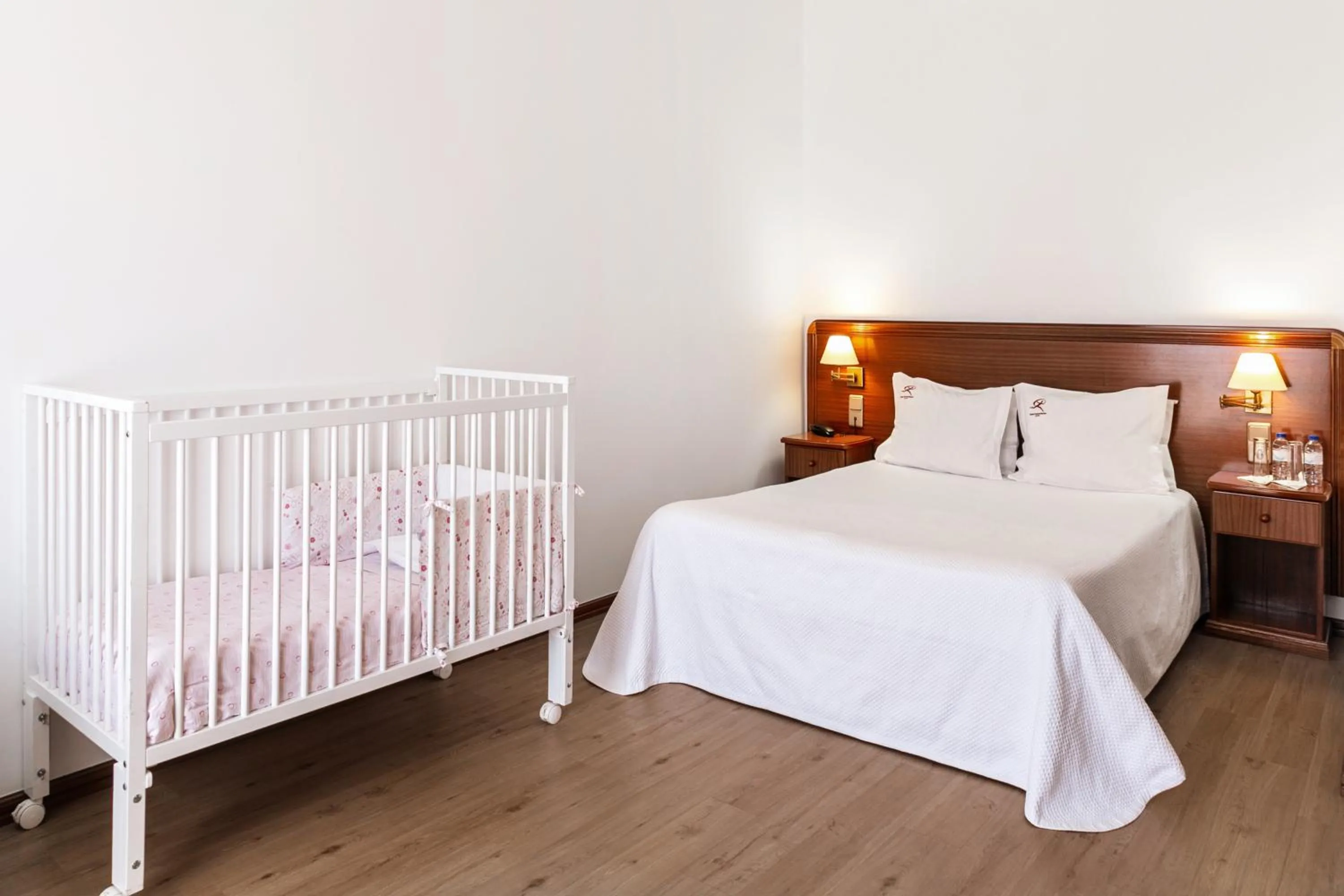 Area and facilities, Bed in Hotel Comendador