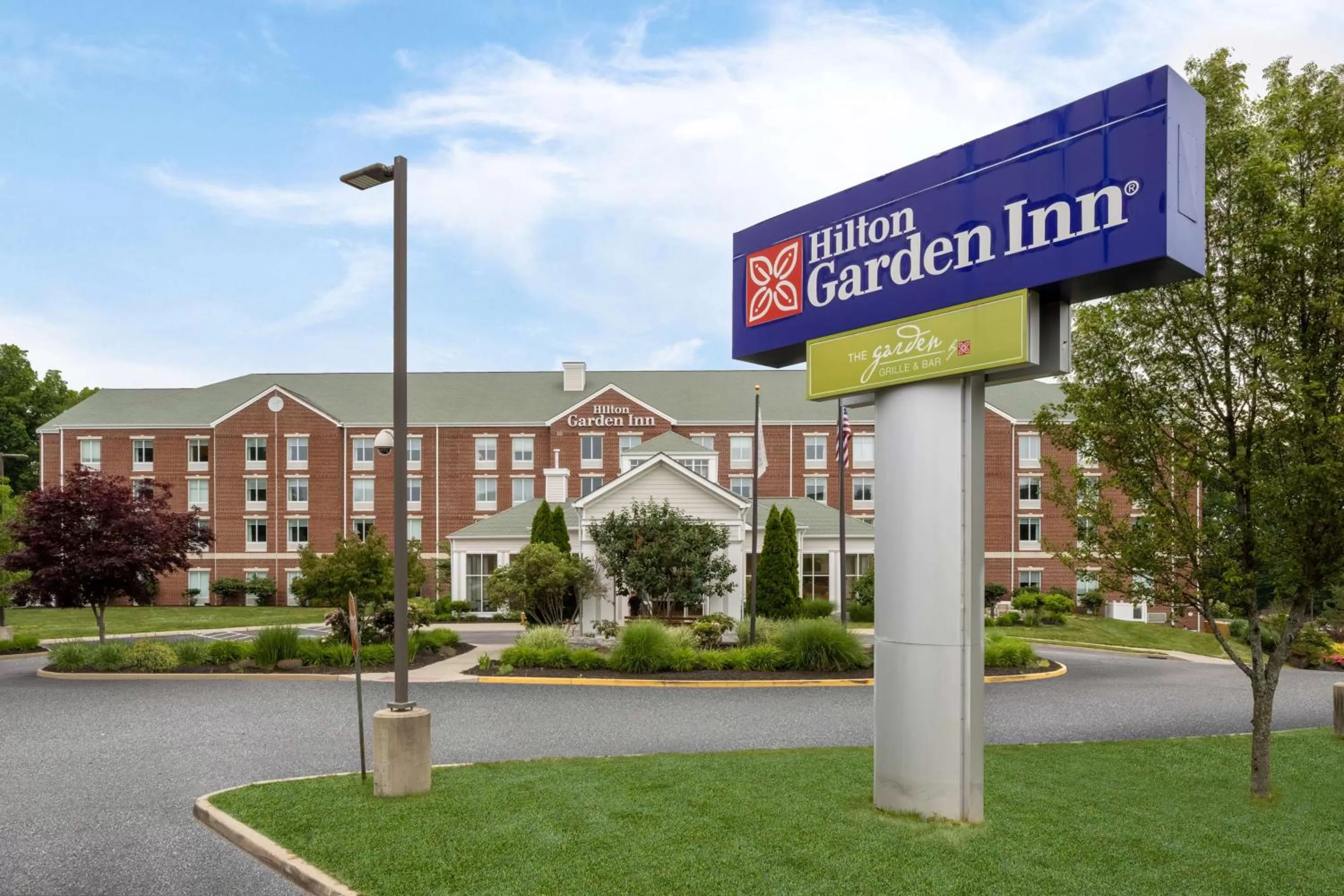 Property building in Hilton Garden Inn Mystic/Groton