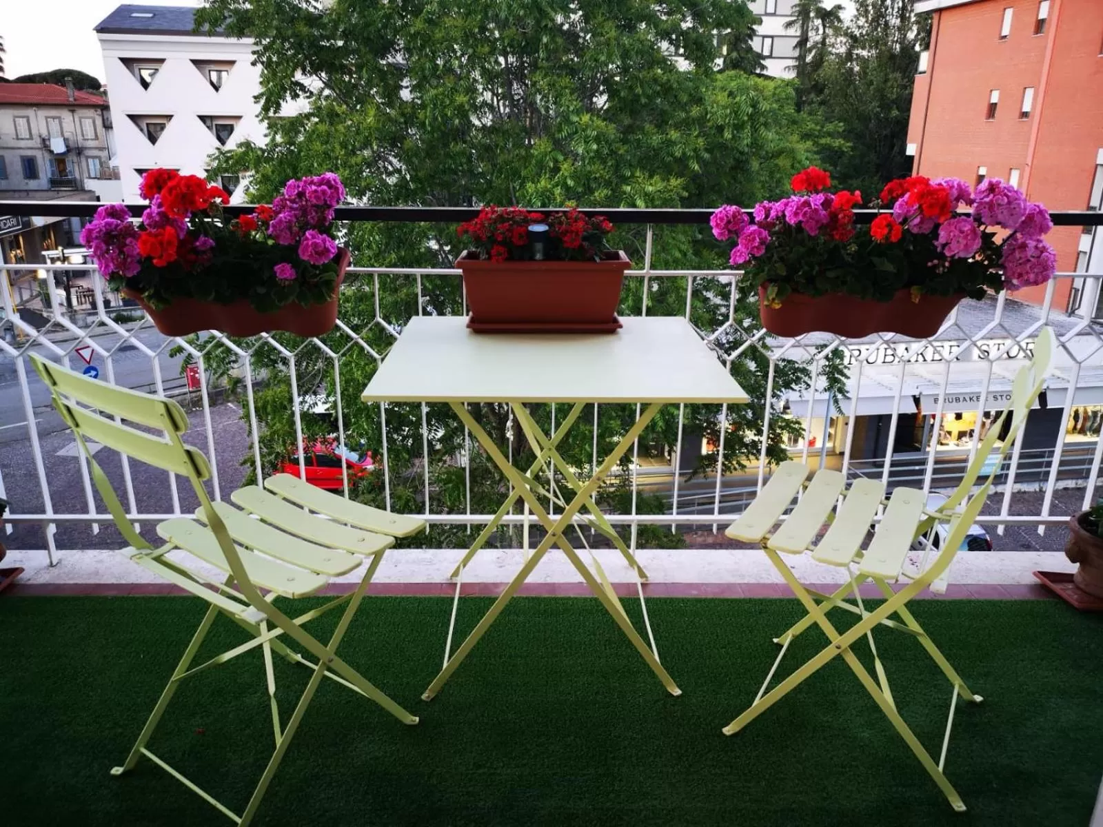 Patio in B&B Buon Cammino Tuscia - Parcheggio - convenzionato con impianti termali