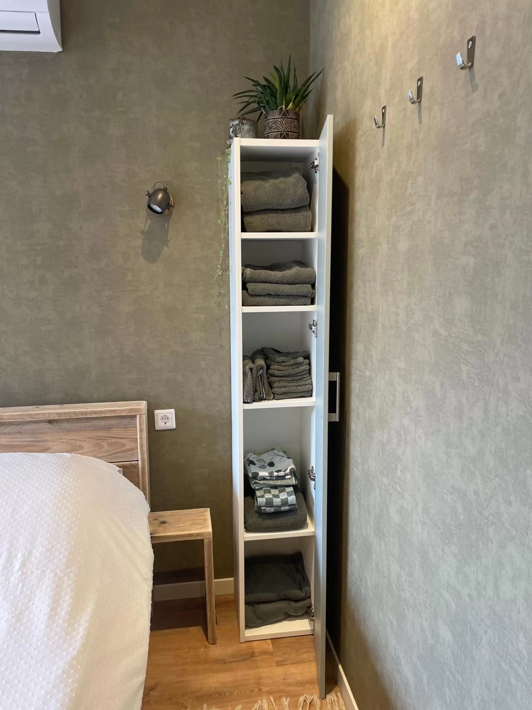 Bed in Bed & Breakfast Danina