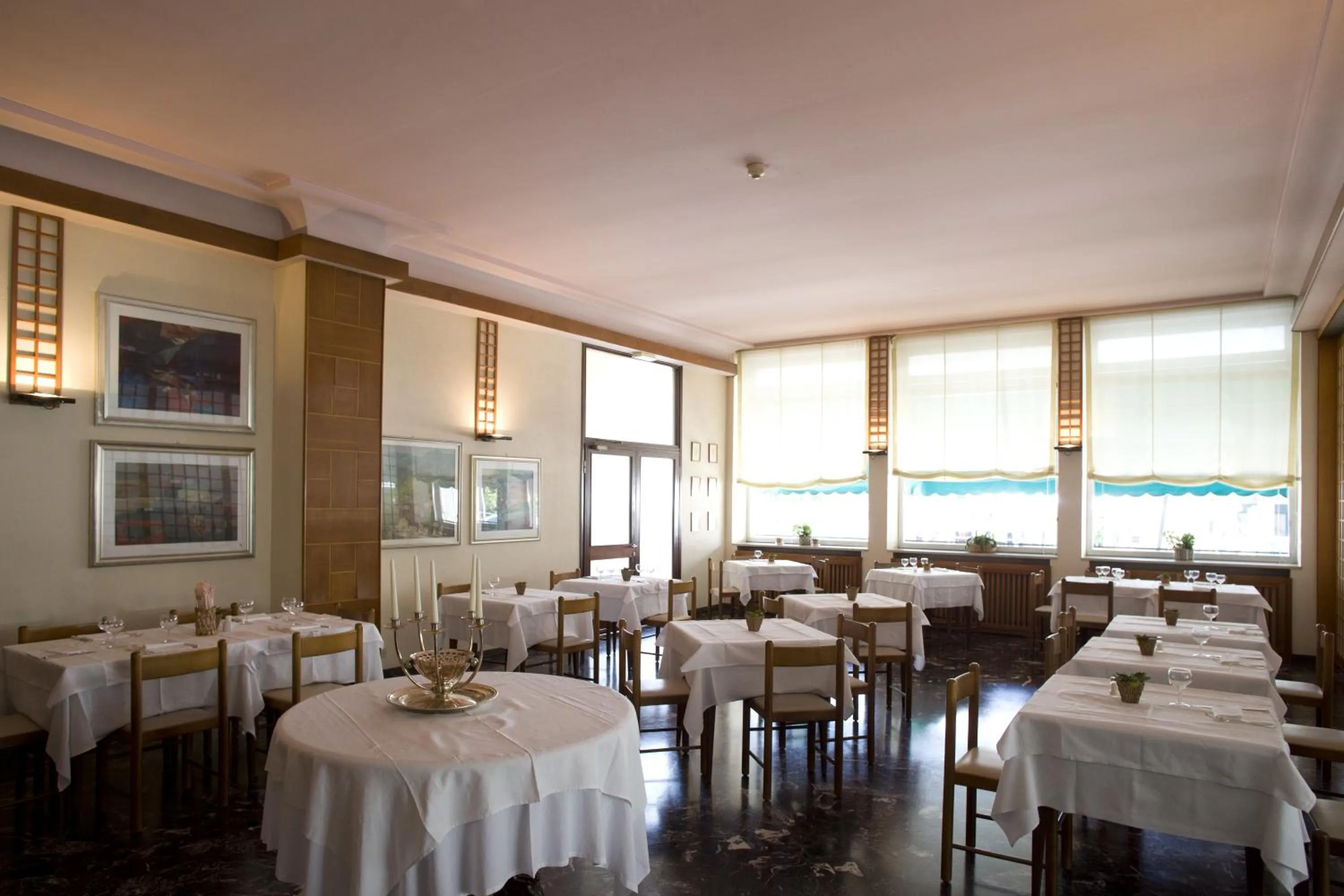 Restaurant/places to eat in Hotel Conradi