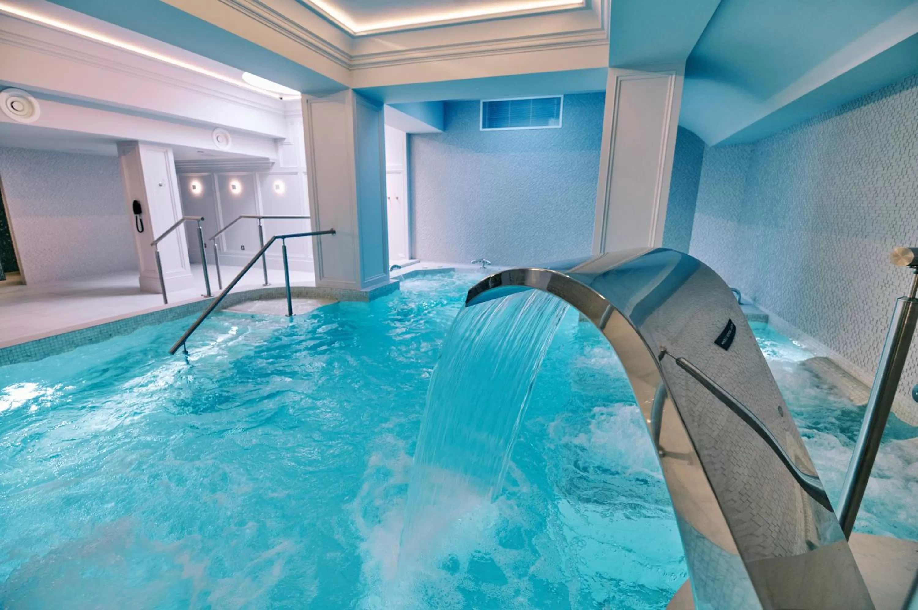 Swimming pool in Bedford Swan Hotel and Thermal Spa