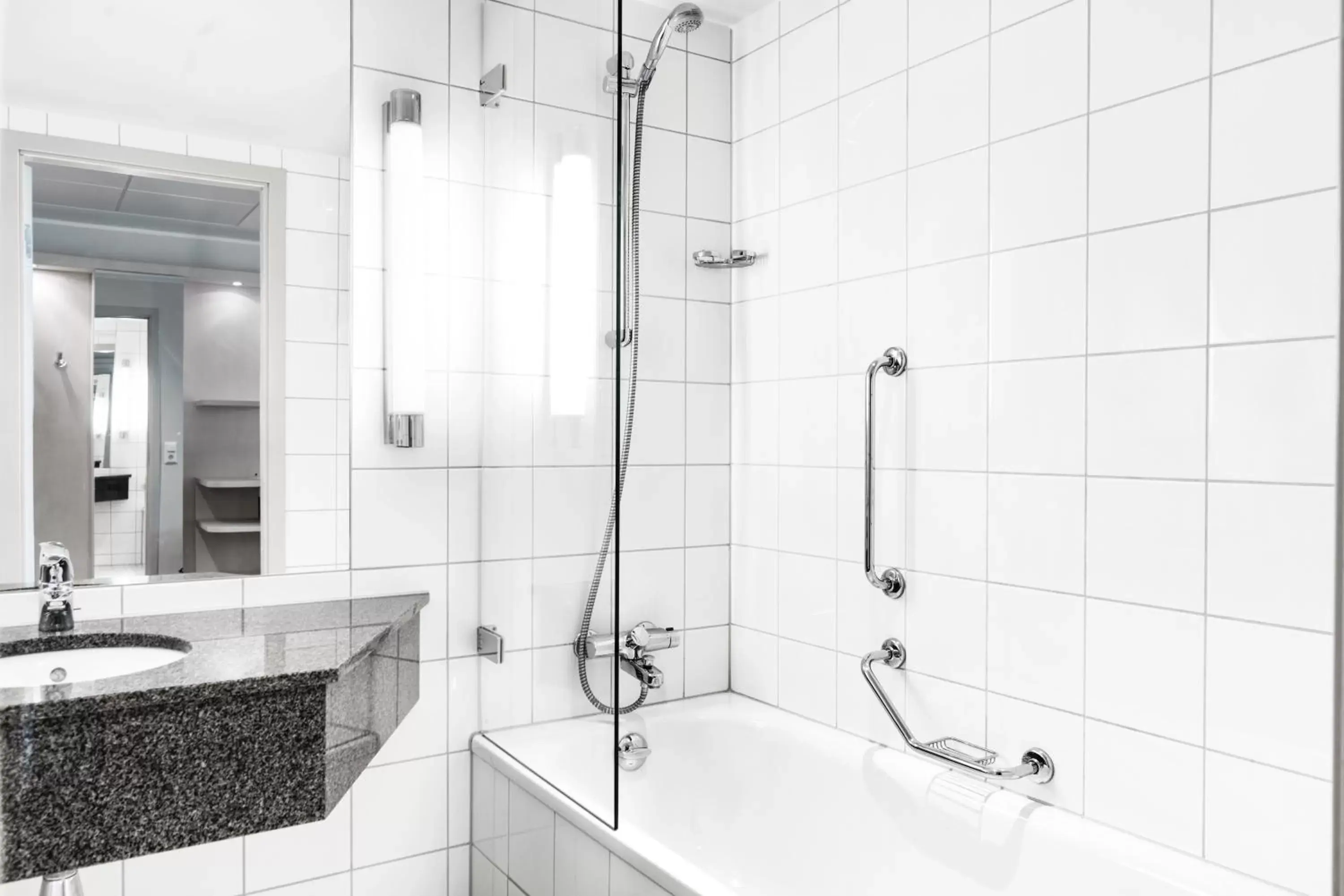 Friends & Family Stay: Multiple Rooms in Radisson Blu Hotel, Trondheim Airport Friends & Family Stay: Multiple Rooms in Radisson Blu Hotel, Trondheim Airport