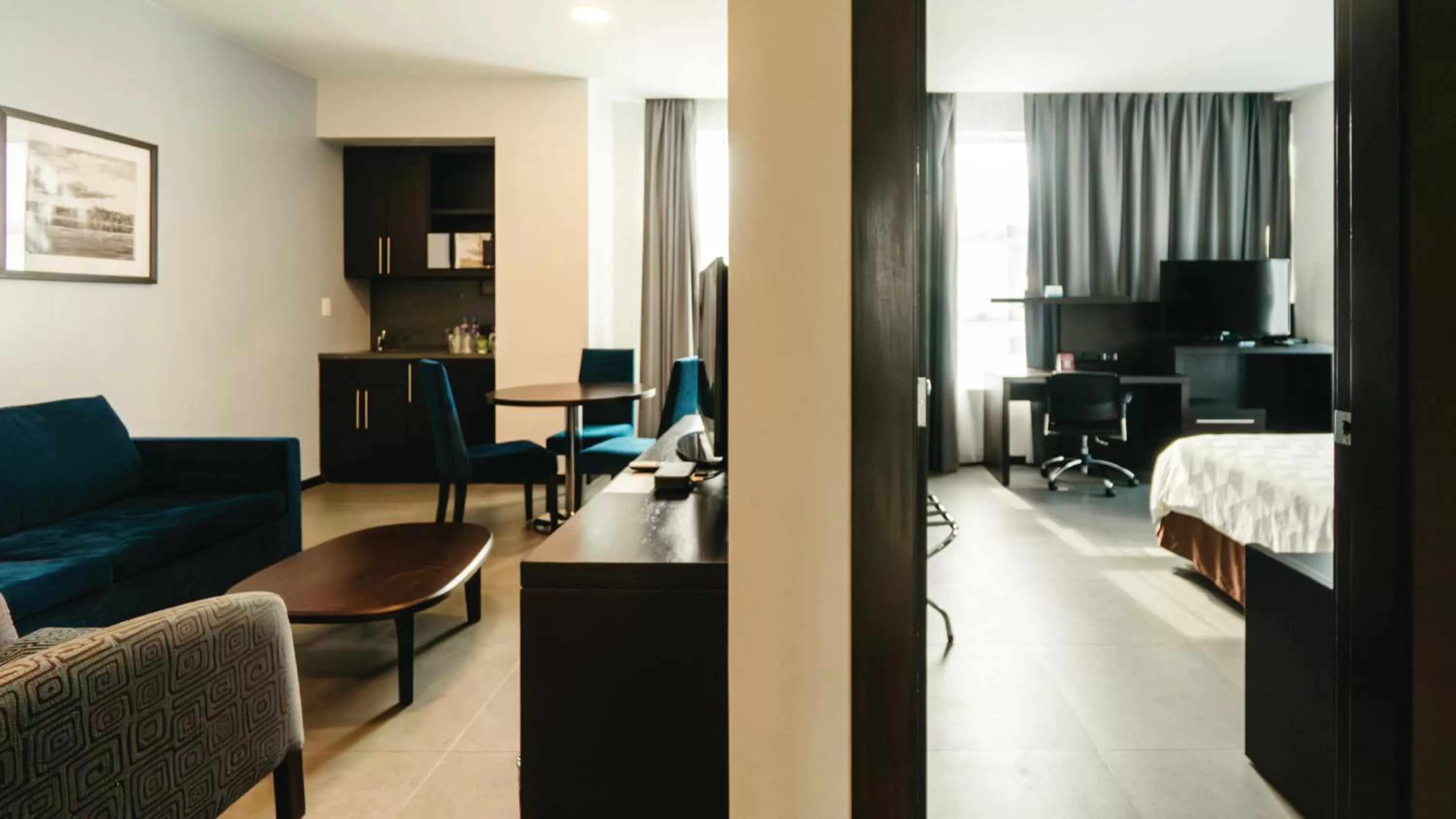 Photo of the whole room in Holiday Inn Guayaquil Airport by IHG