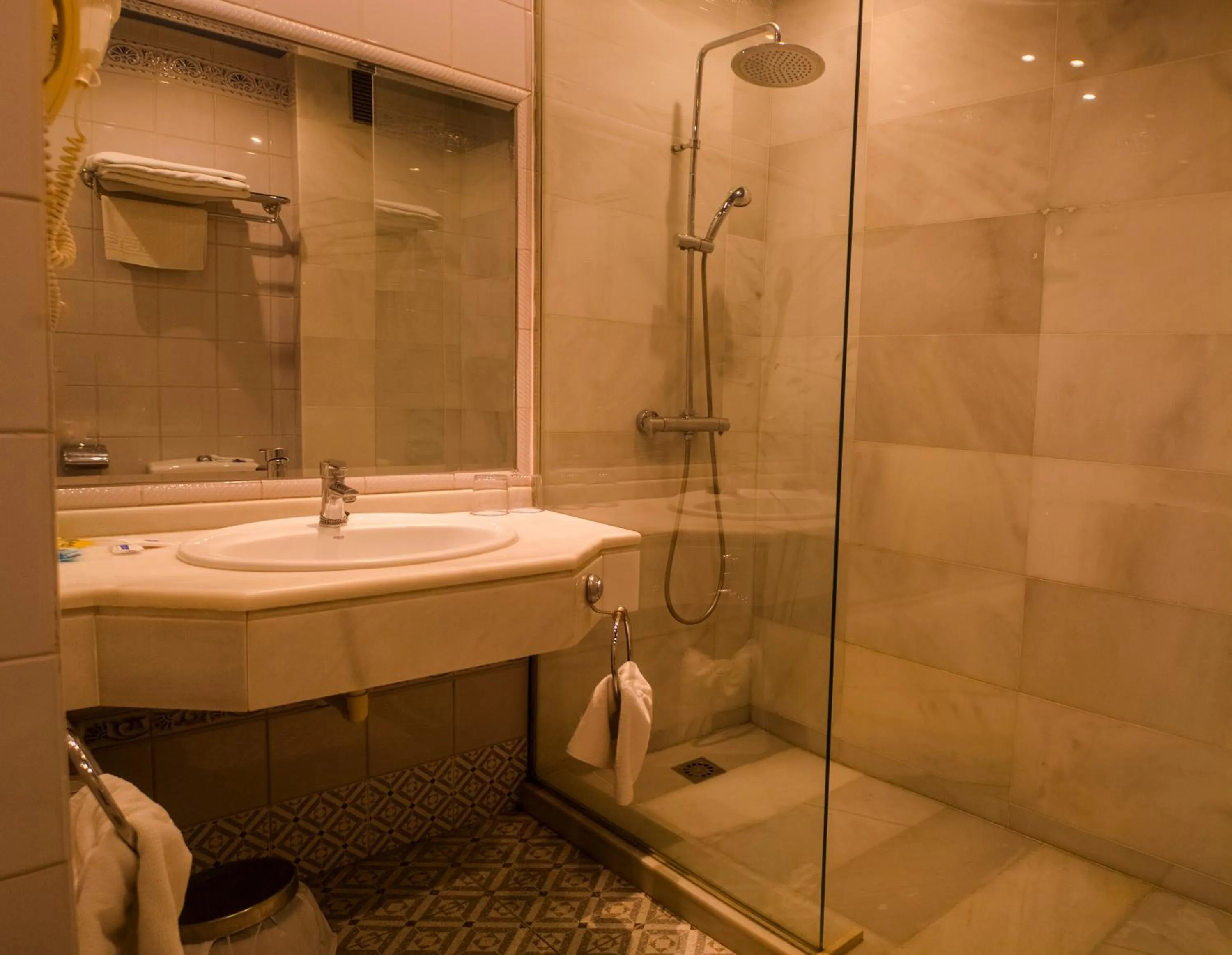 Shower in RL Ciudad de Úbeda