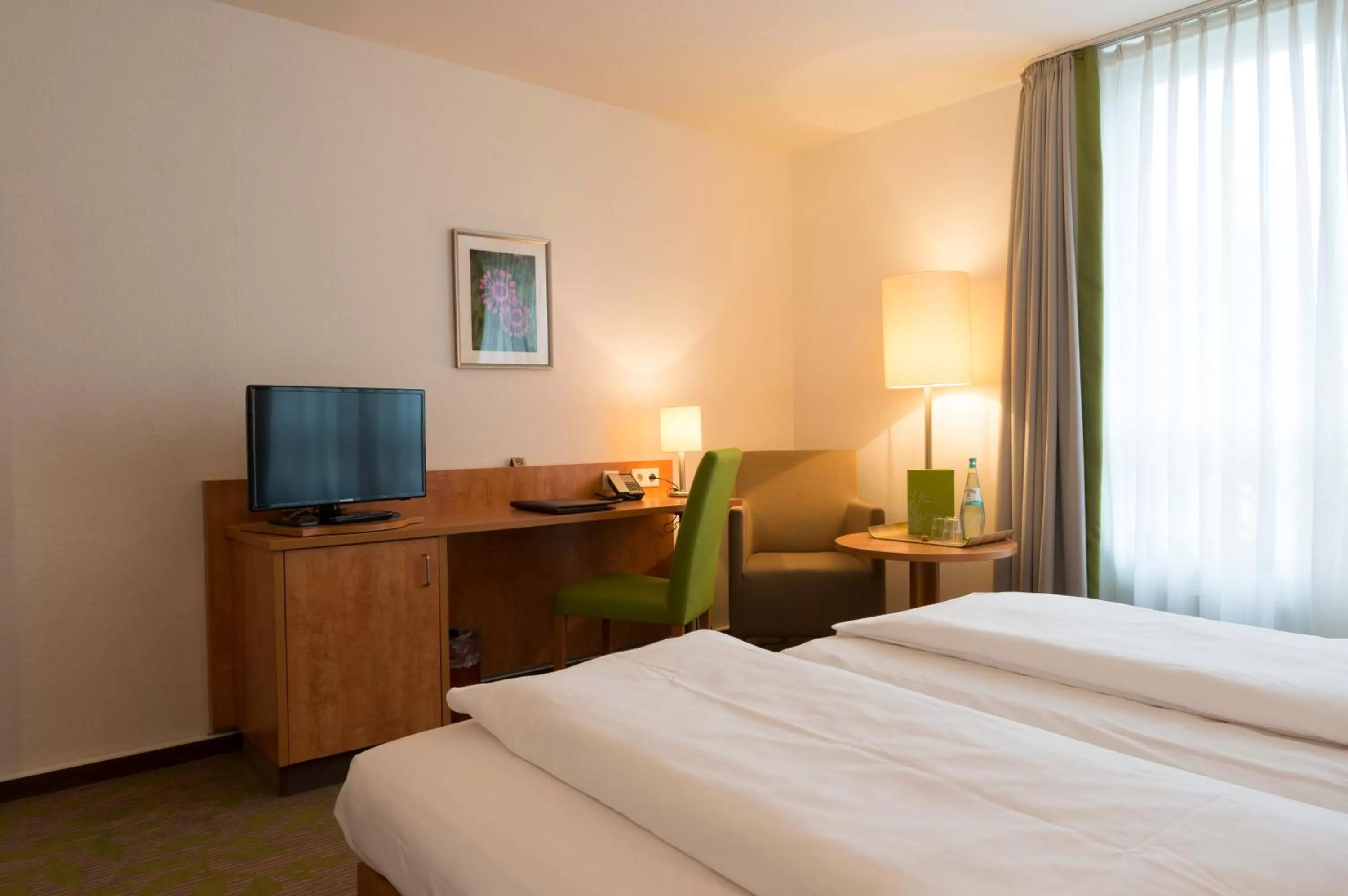 Photo of the whole room, Bed in Hotel Mingarden