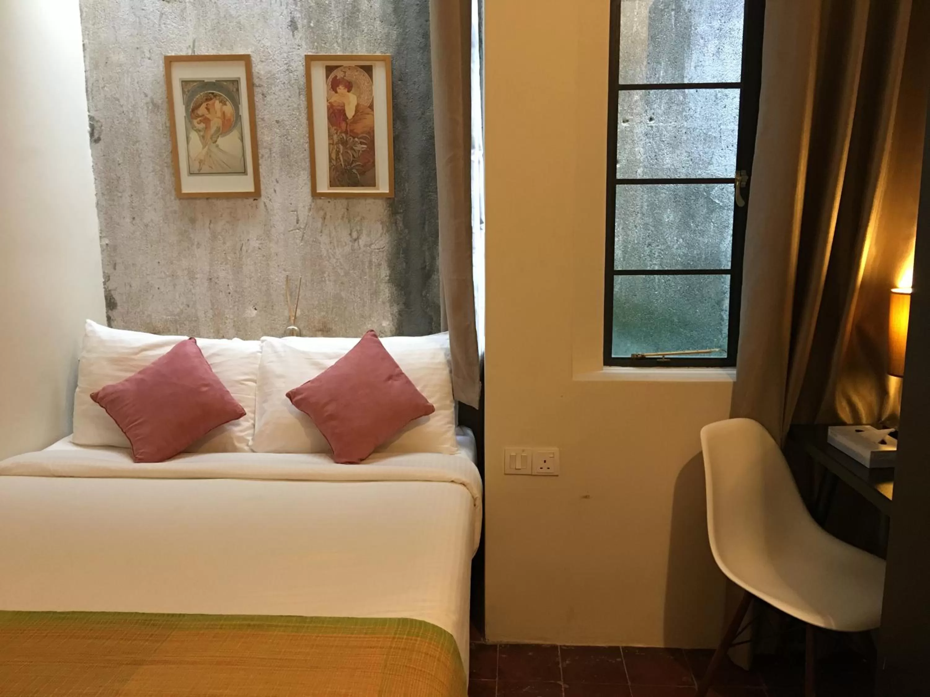 Photo of the whole room, Bed in Spices Hotel