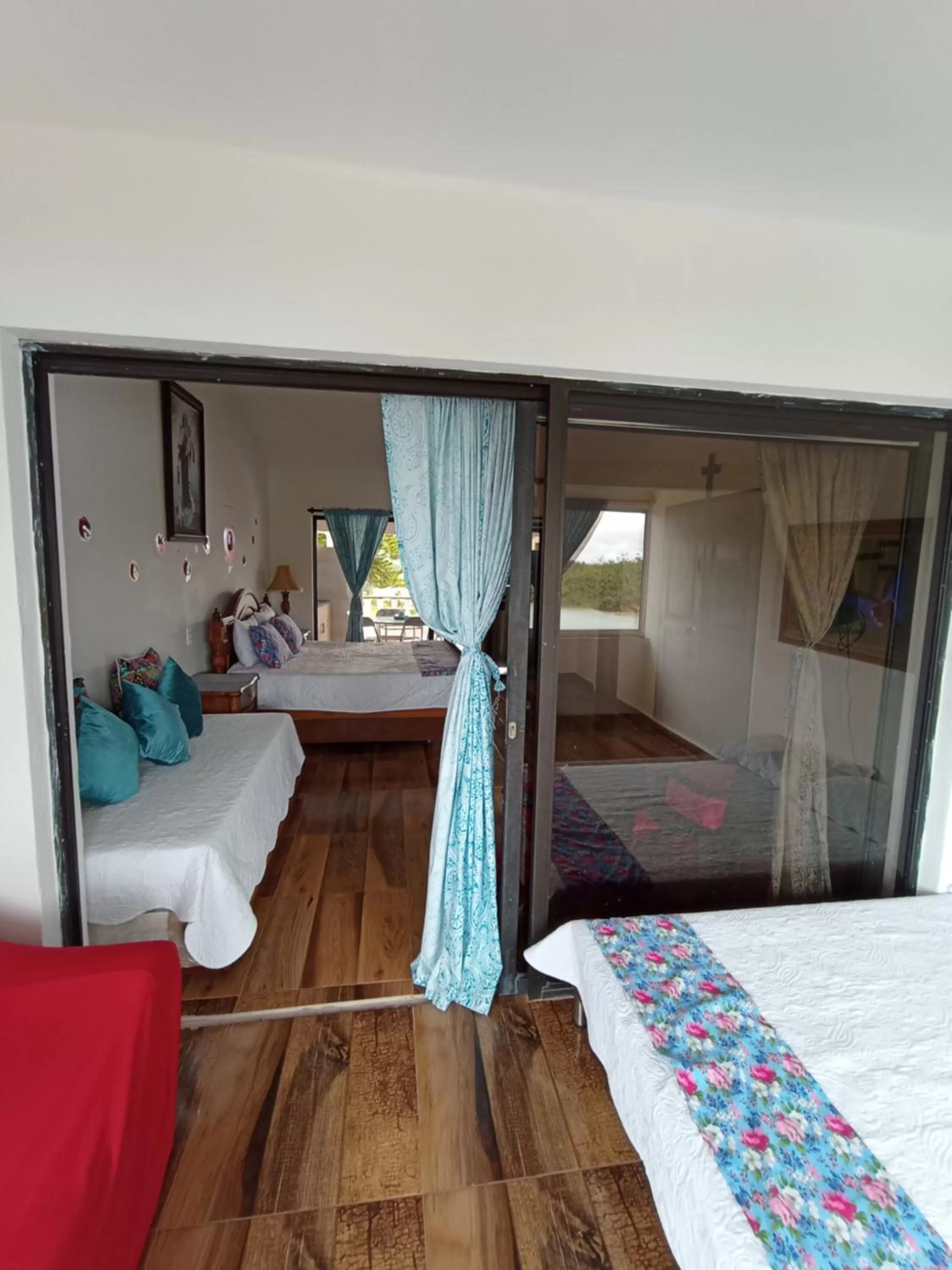 Property building in Paradise Lake Finca Hotel