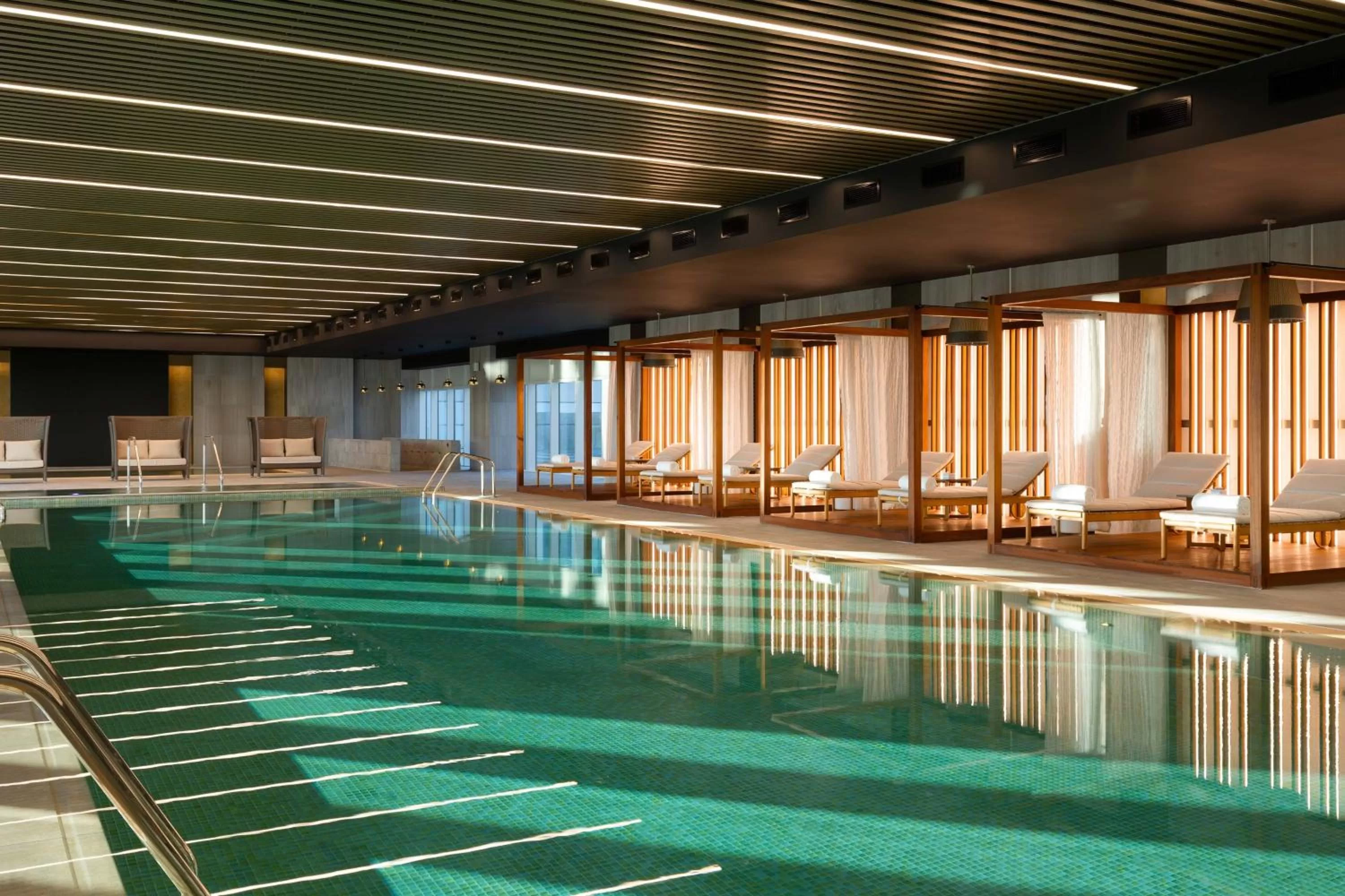 Swimming pool in Sheraton Astana Hotel