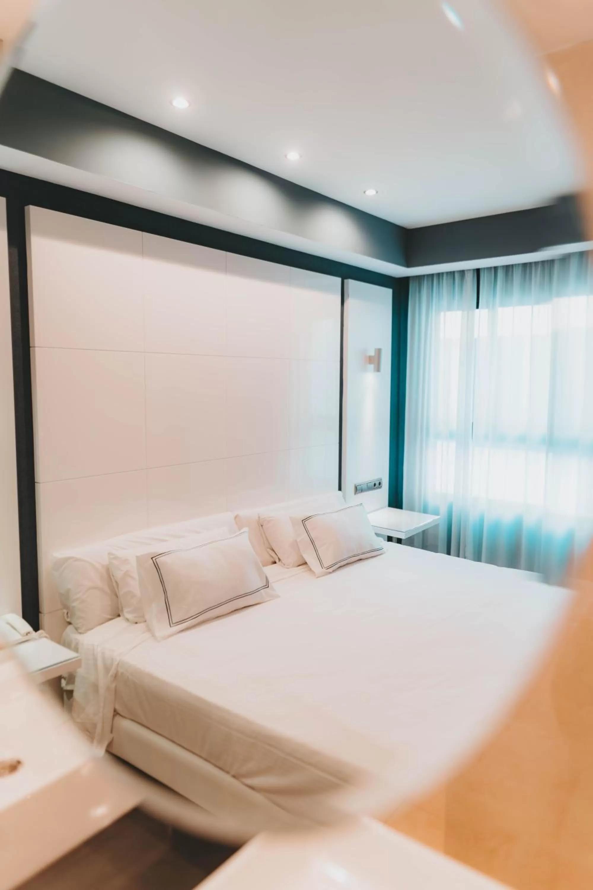 Bed in Hotel Málaga Nostrum Airport