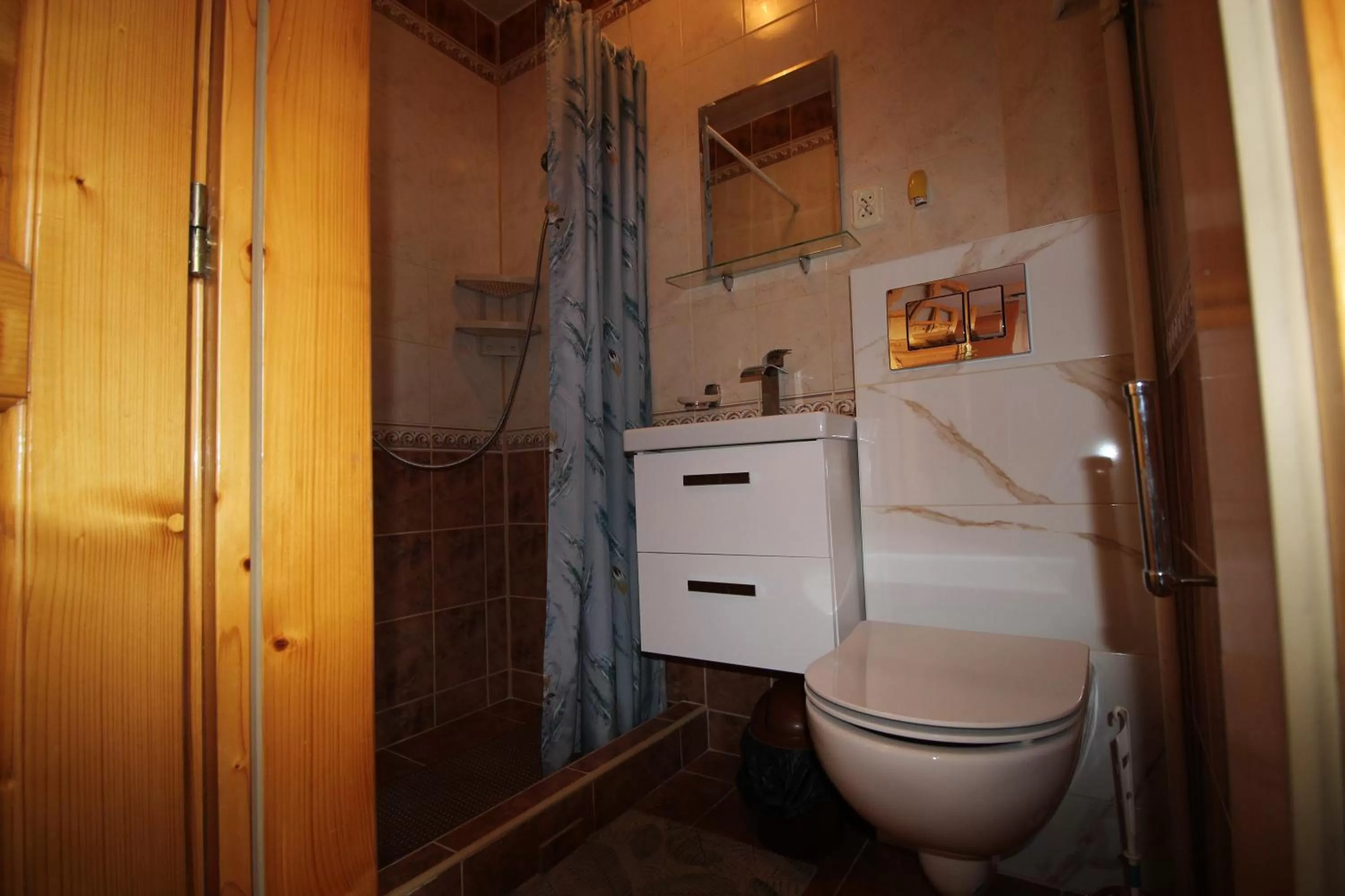 Bathroom in DW U Wajdy