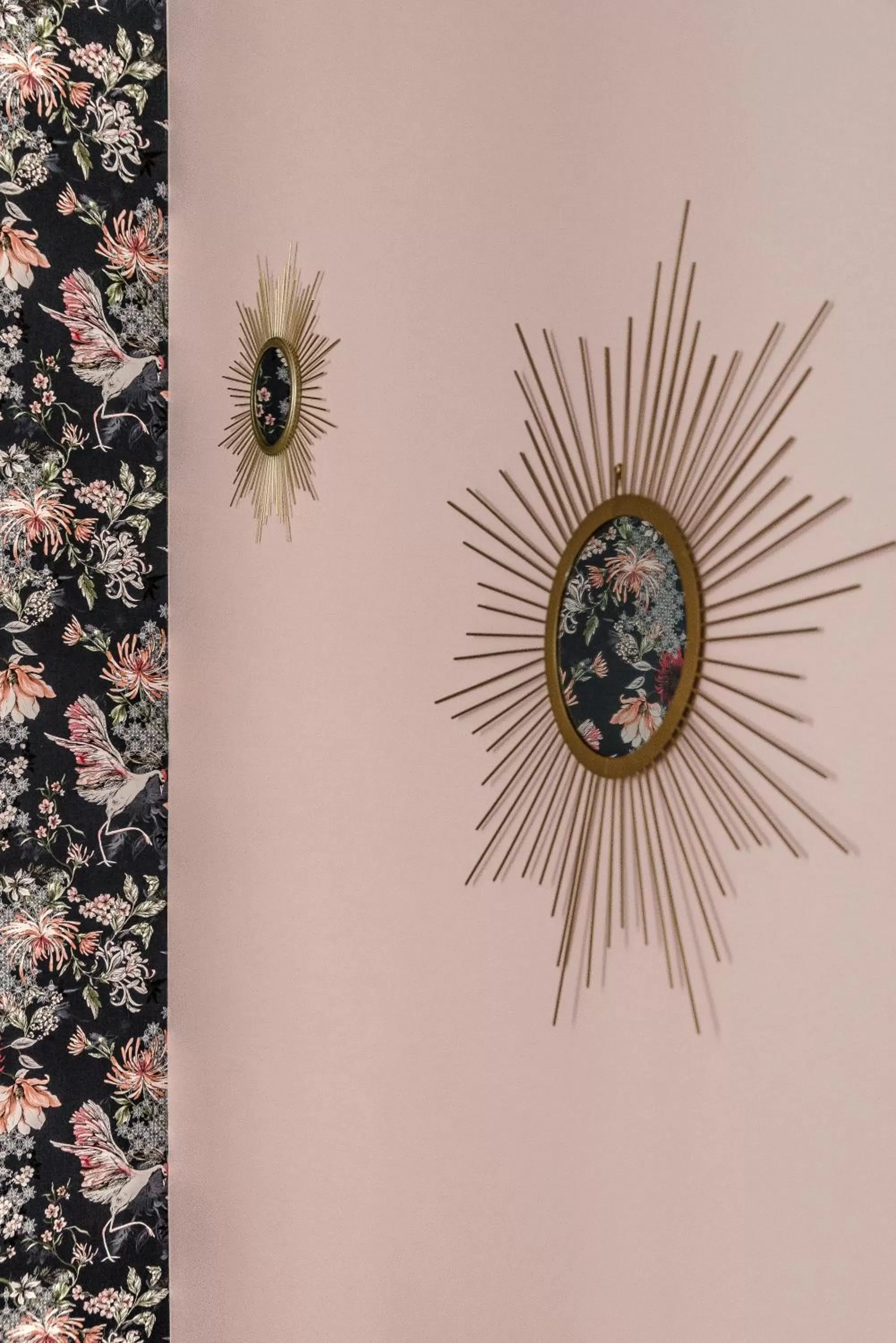 Decorative detail in Grand Hôtel Dauphiné Toulon, Boutique Hôtel & Suites