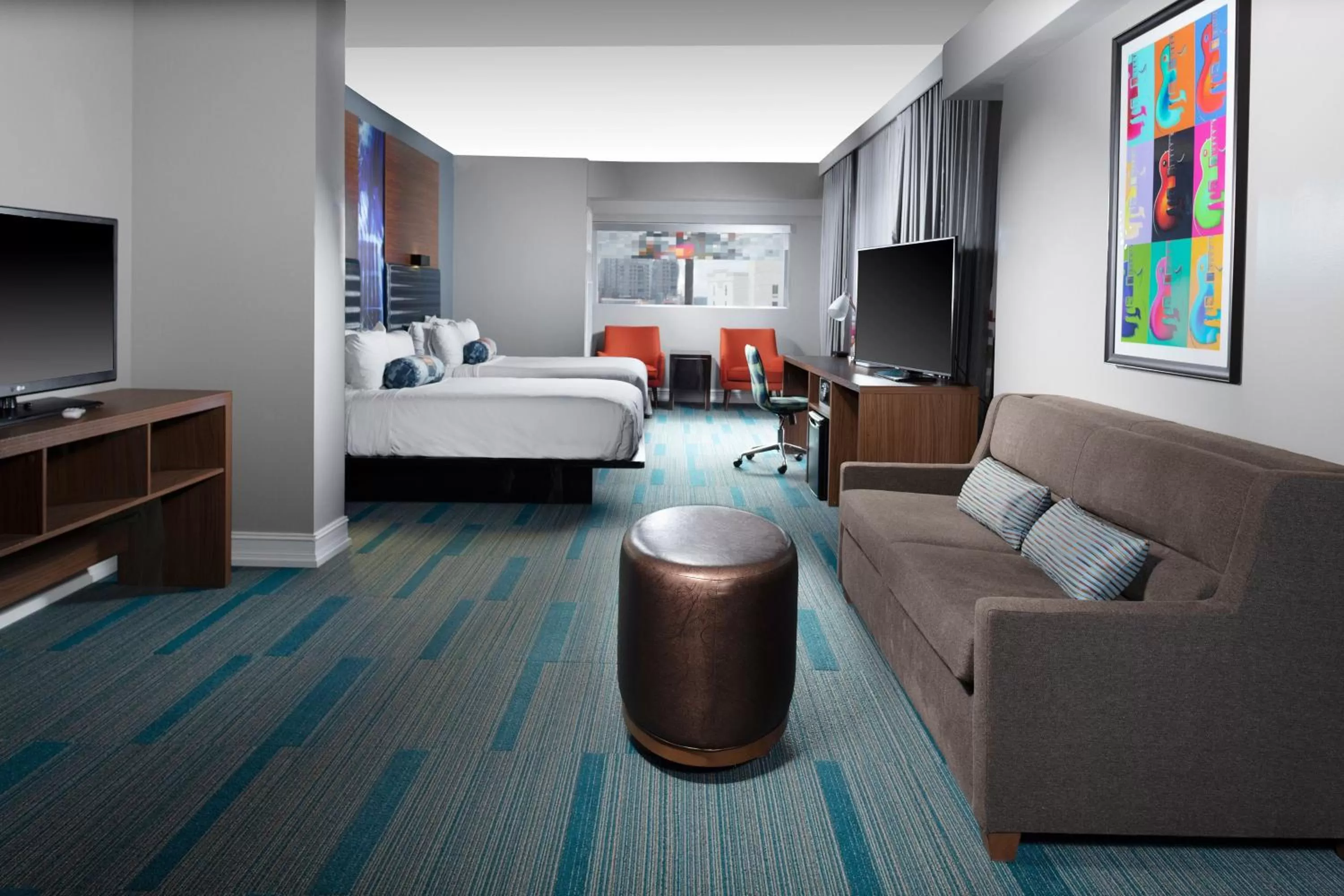 Photo of the whole room, Bed in Aloft Nashville West End