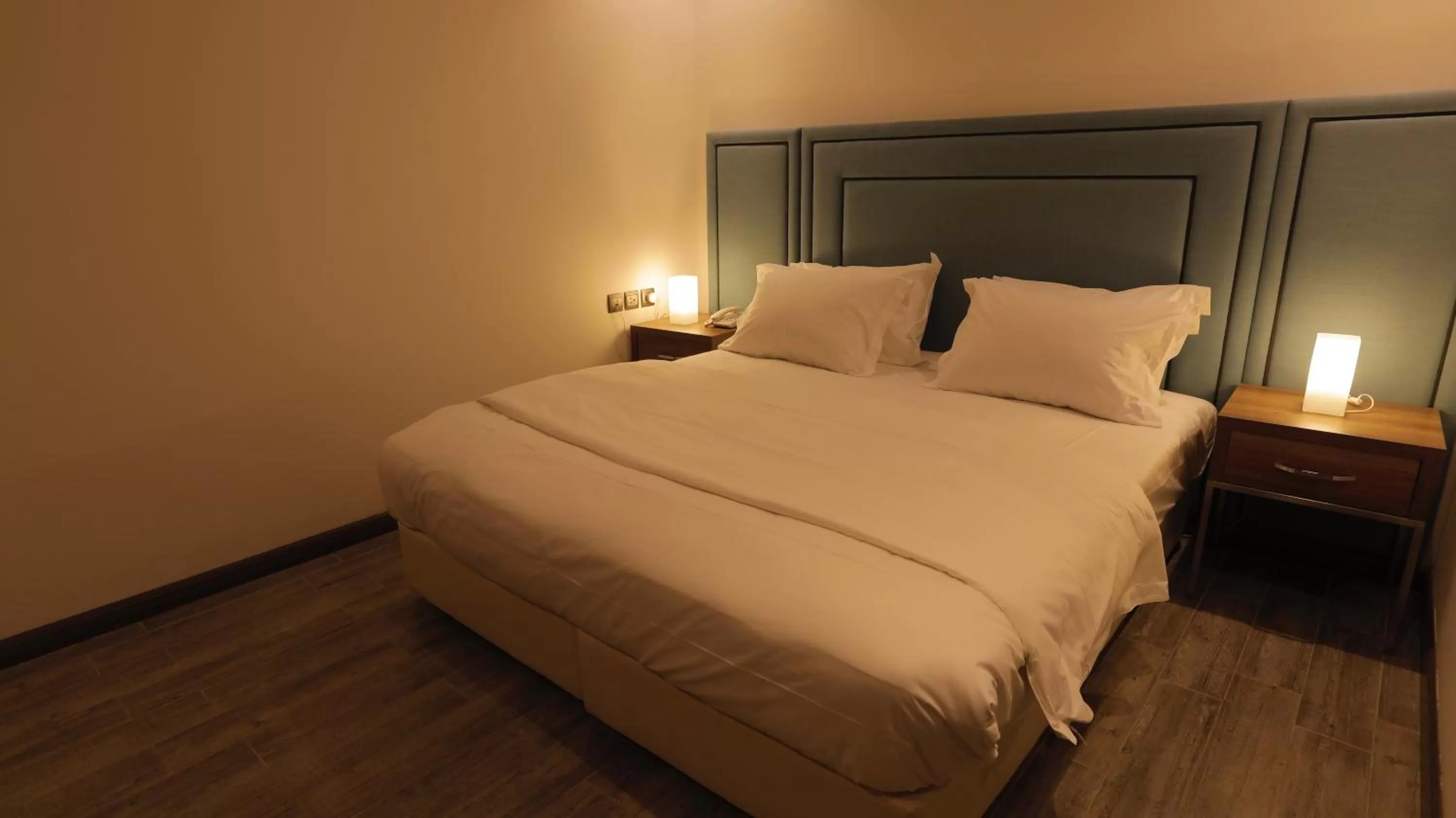 Bedroom, Bed in Stay Inn Suites