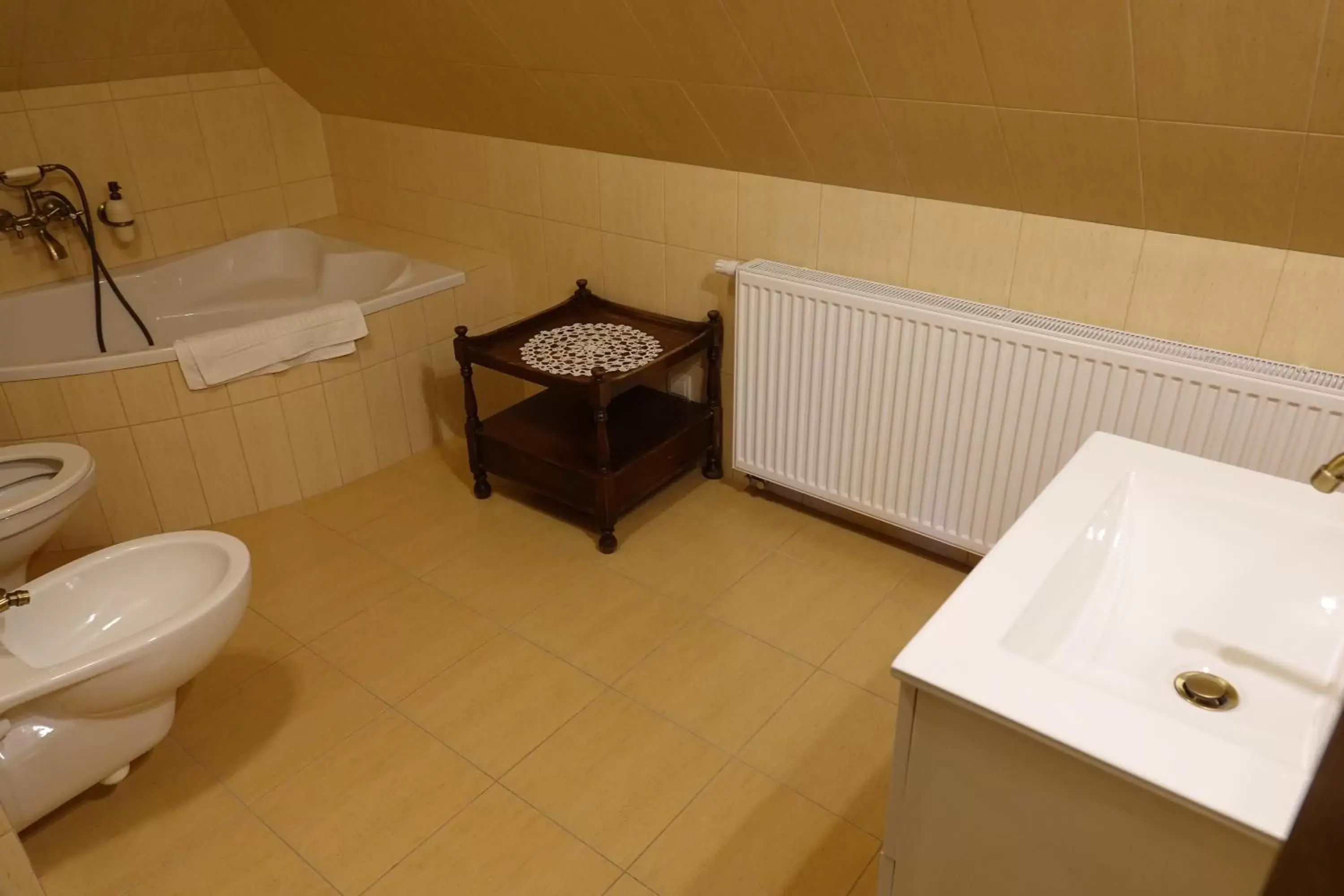 One-Bedroom Apartment in Gościniec Dworski w Ropie One-Bedroom Apartment in Gościniec Dworski w Ropie