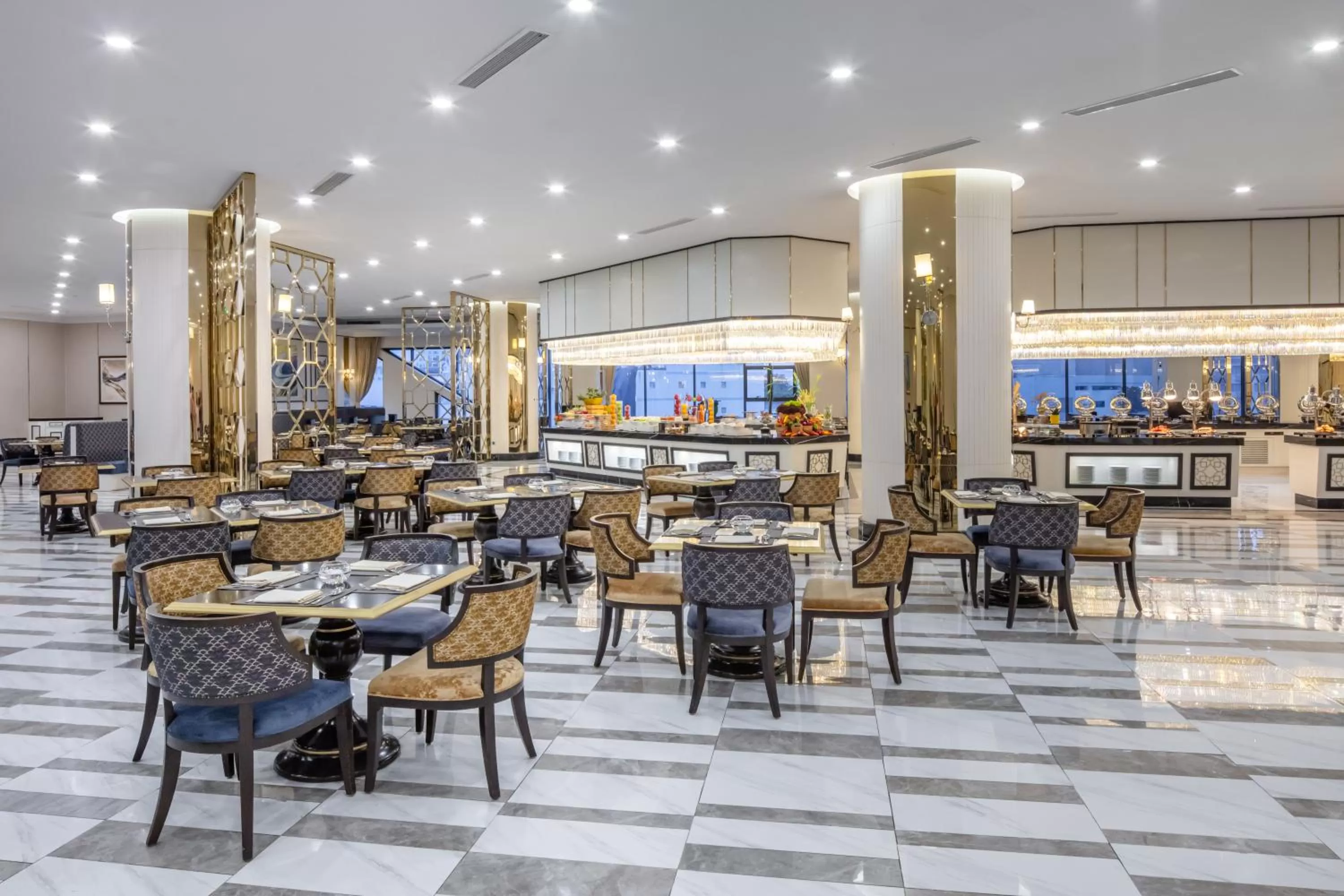 Restaurant/places to eat in Meliá Vinpearl Nha Trang Empire