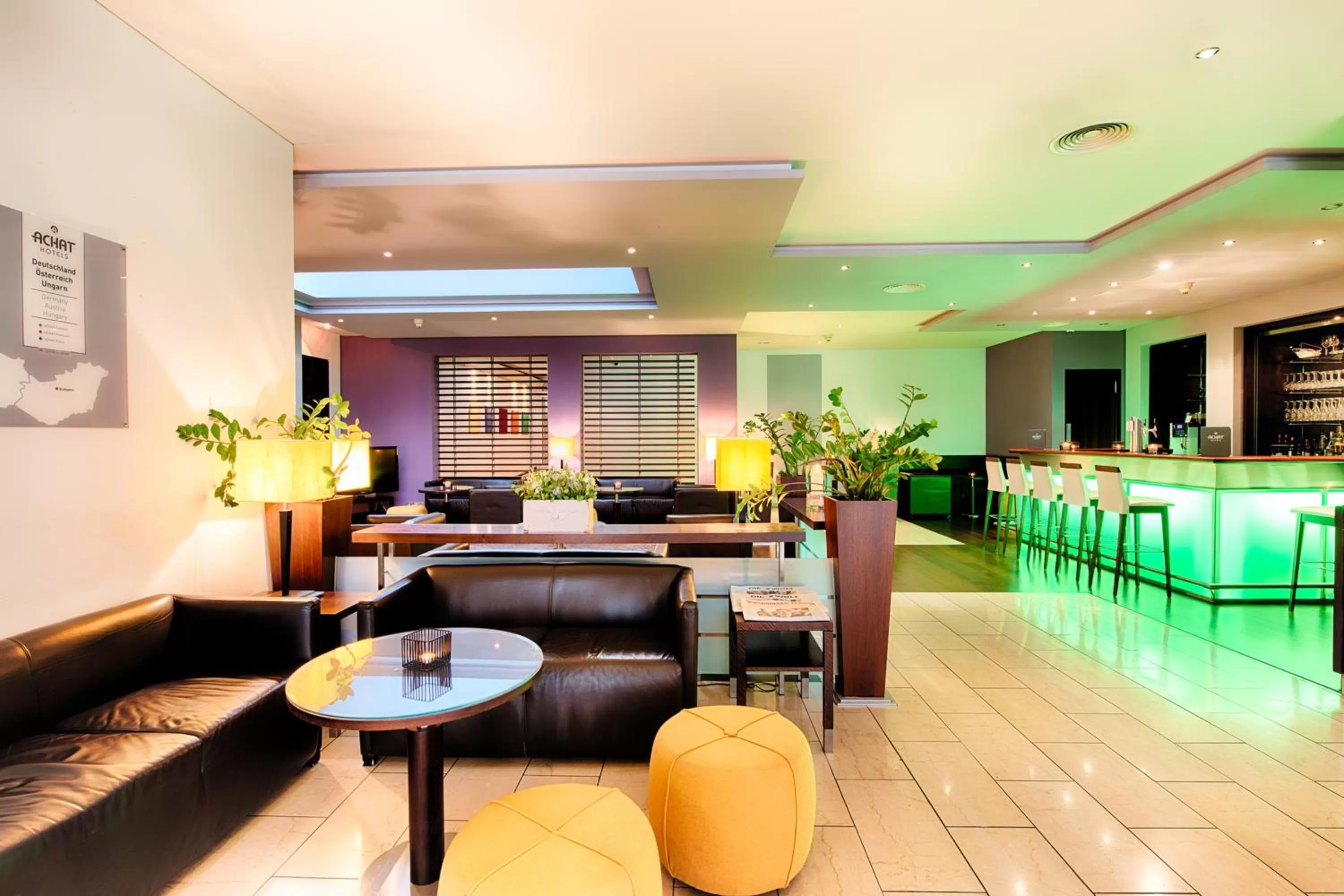 Lounge or bar in ACHAT Hotel Wiesbaden City