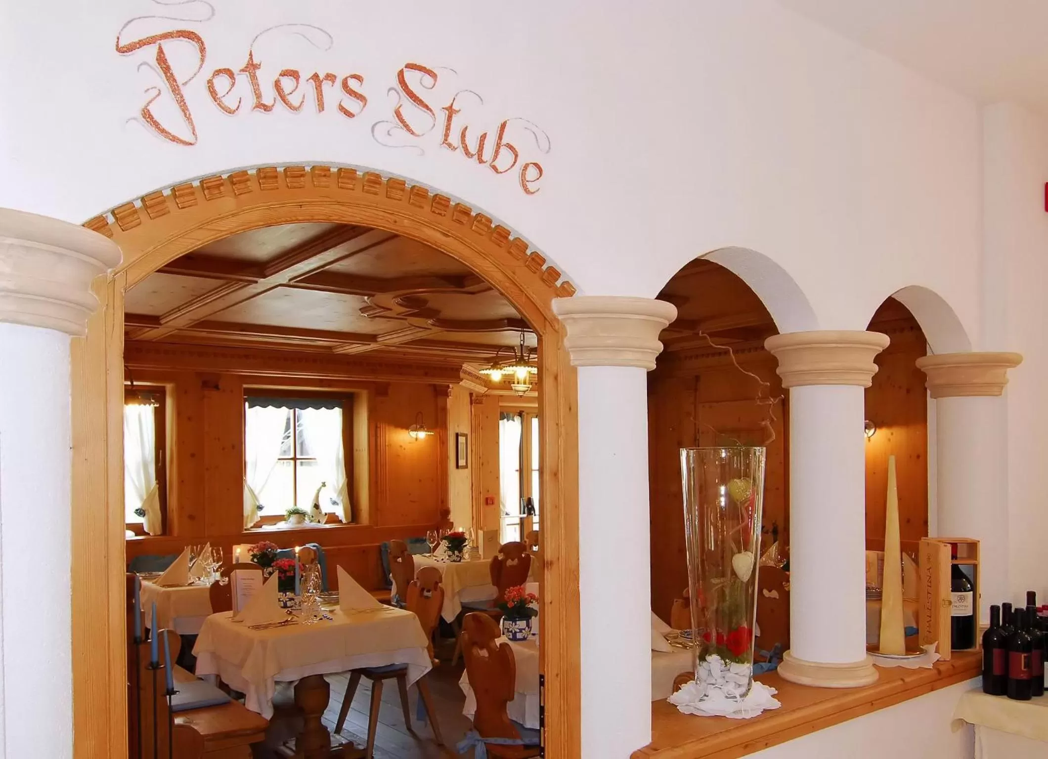 Restaurant/places to eat in Santeshotel