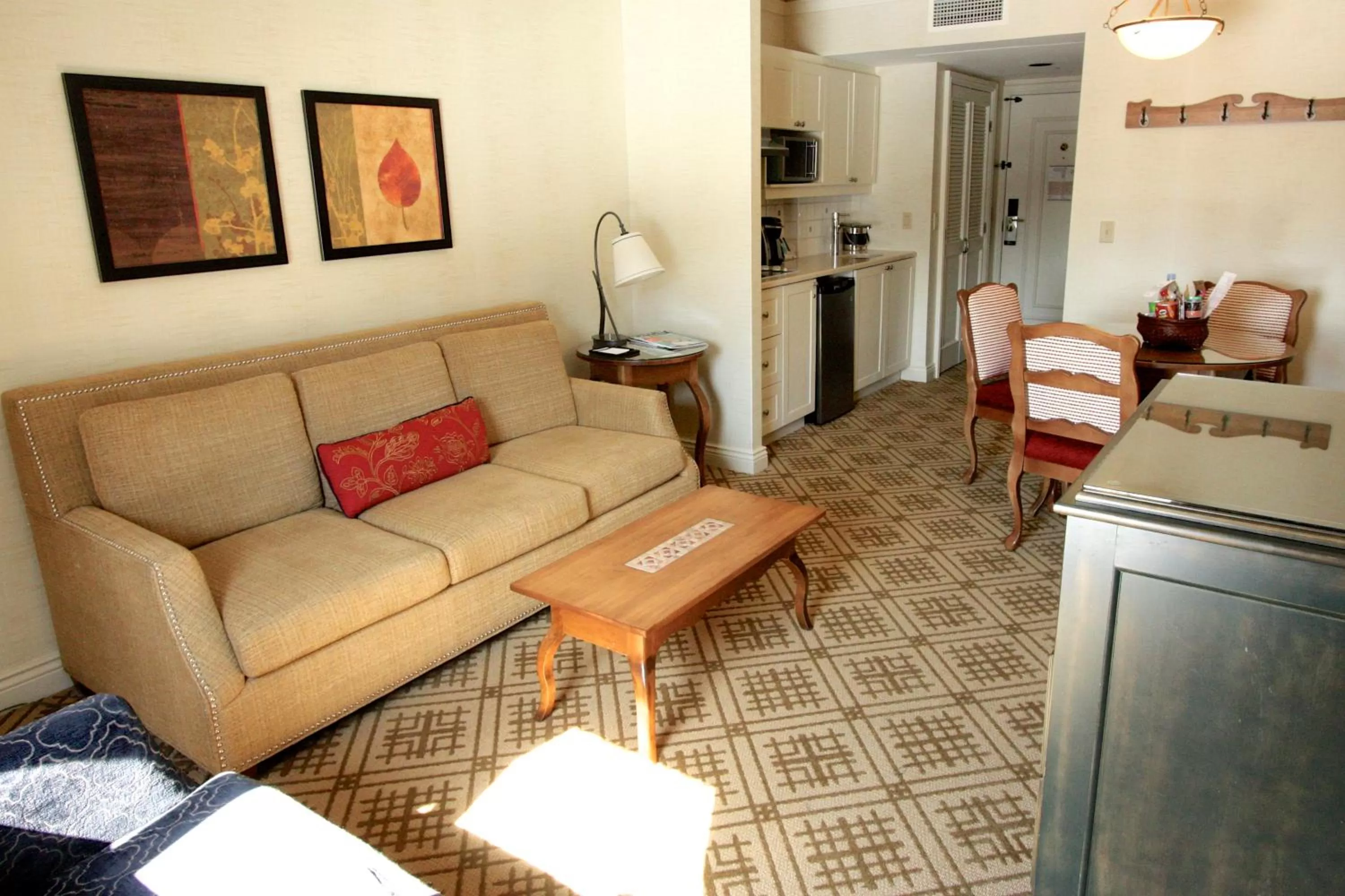 Junior Queen Suite with Kitchenette and Sofa Bed in Fairmont Tremblant