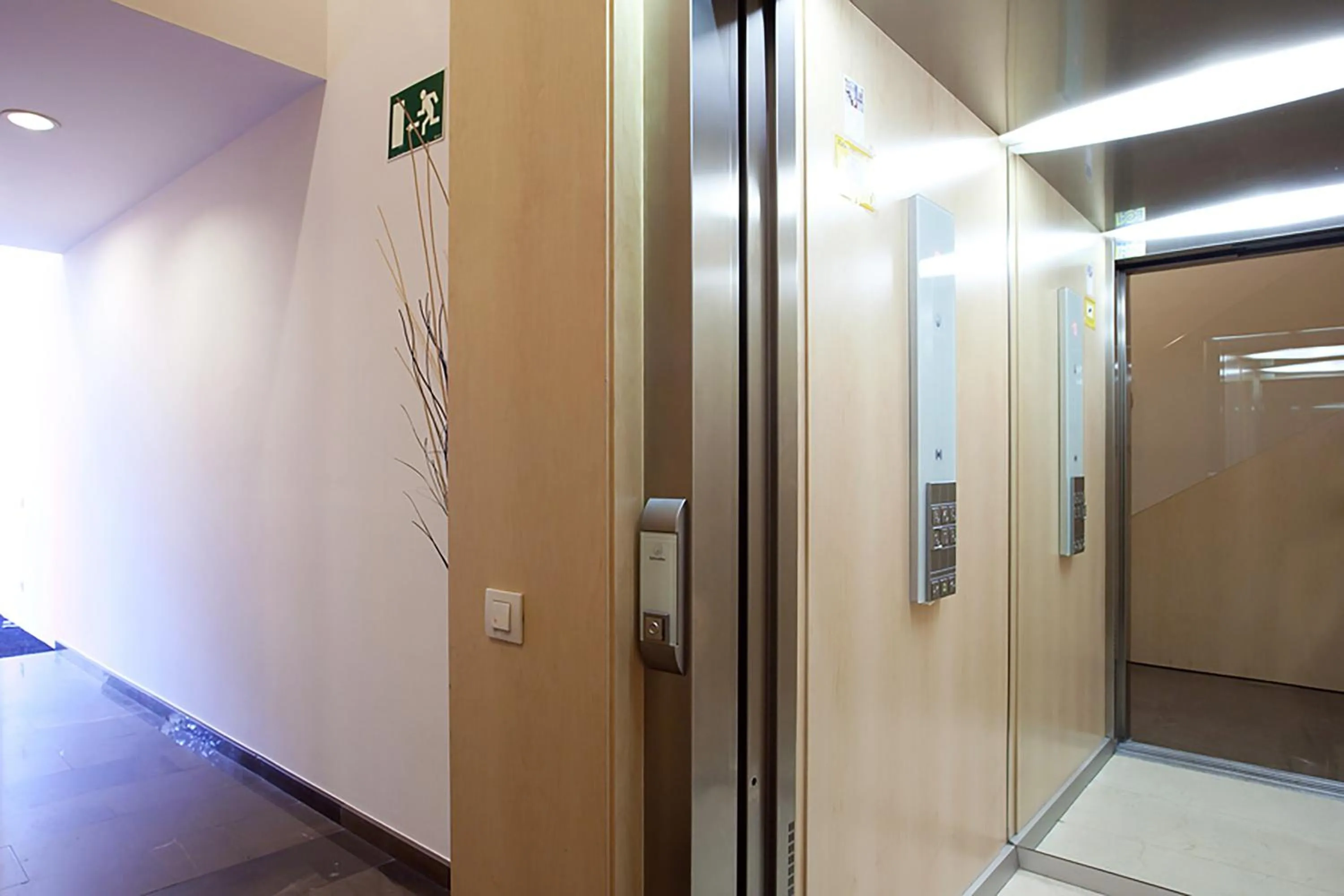 Lobby or reception in Aspasios Catedral Apartments