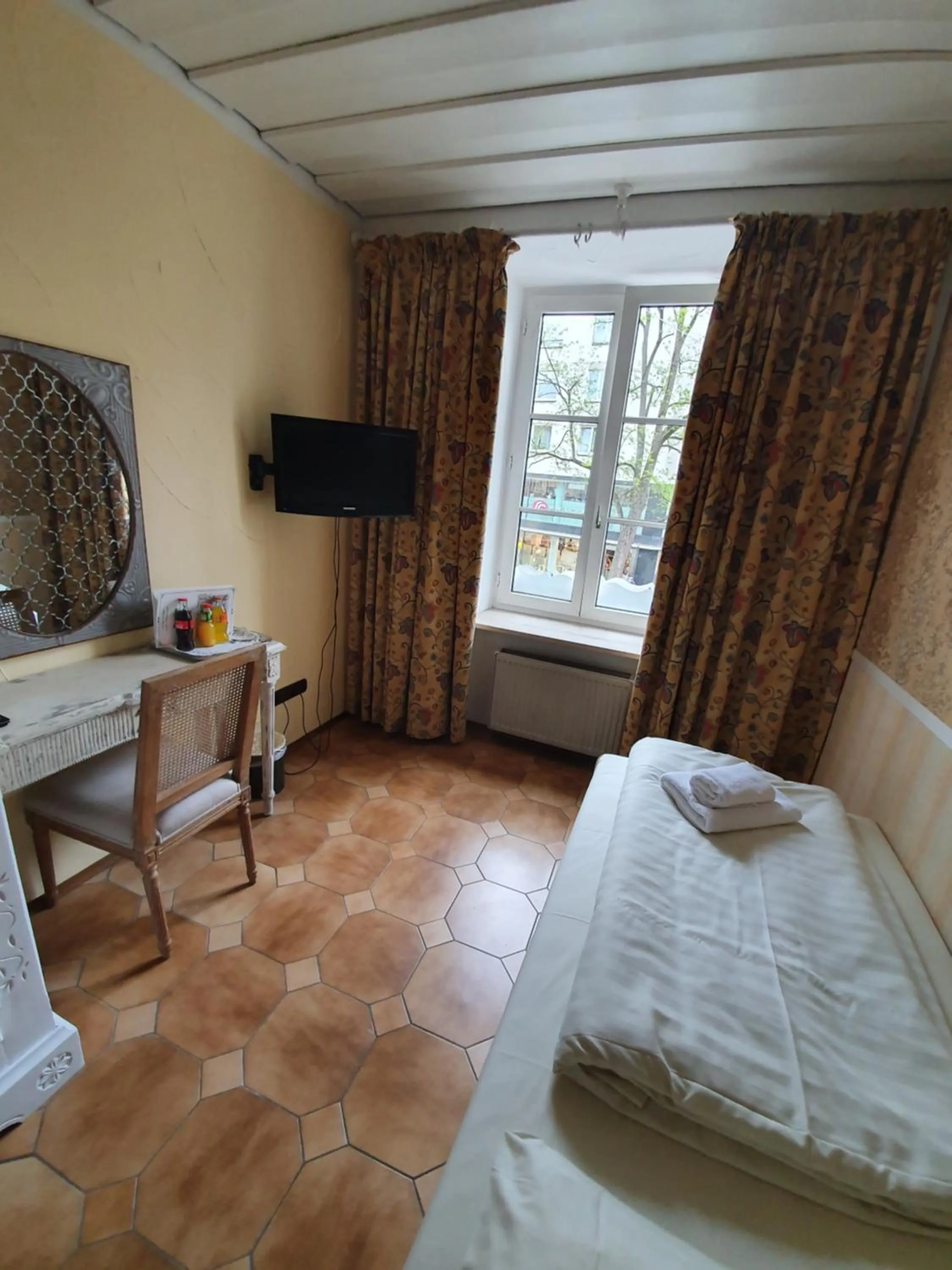 TV and multimedia, Bed in Pension Seibel