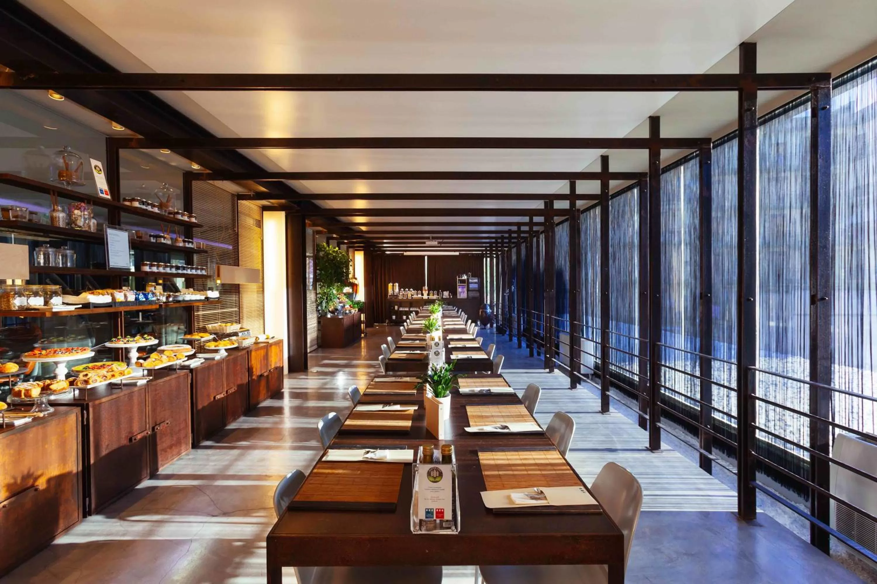 Restaurant/places to eat in UNA HOTELS One Siracusa