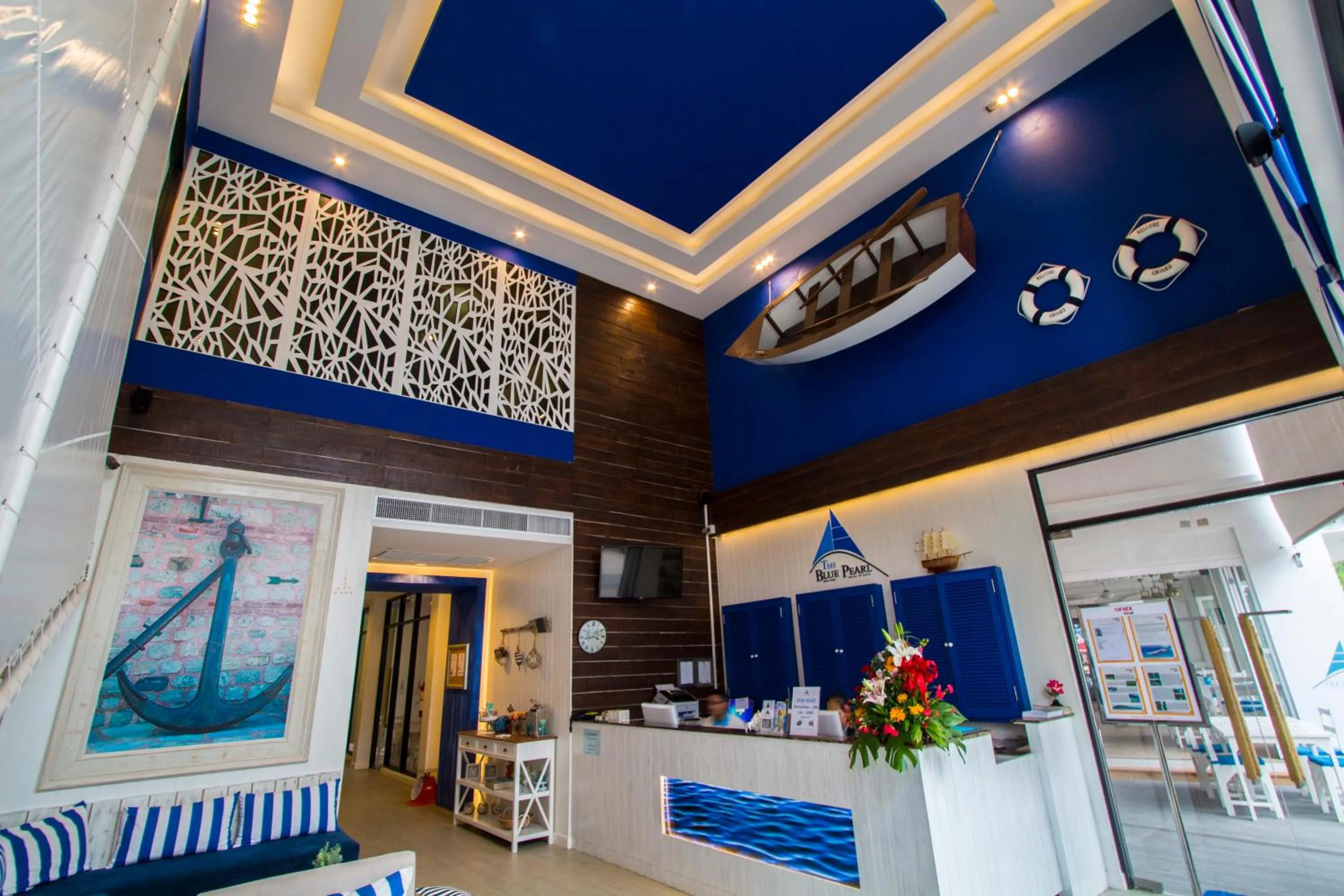 Lobby or reception in The Blue Pearl Kata Hotel