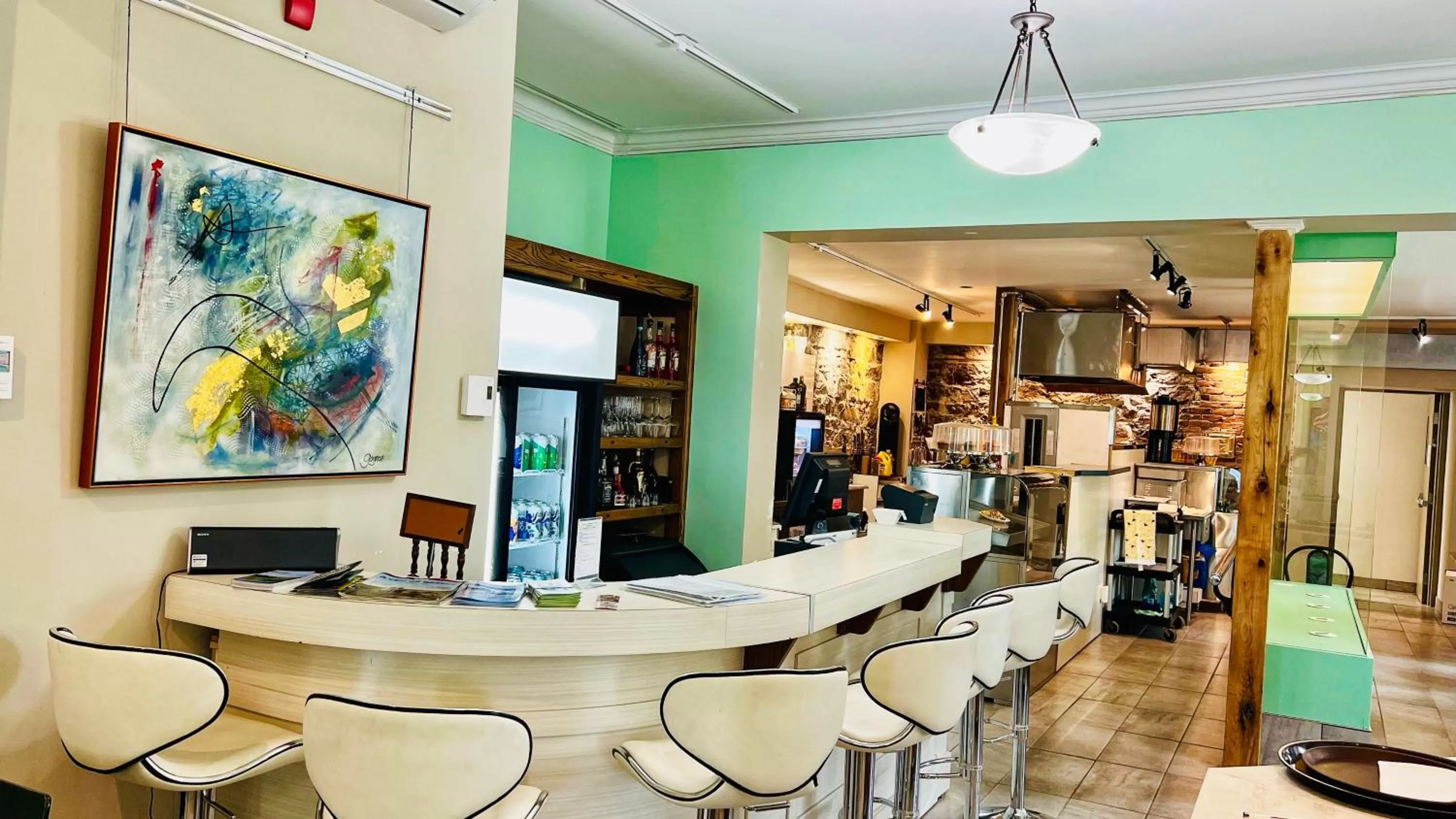 Restaurant/places to eat in Auberge Le St-Alexis