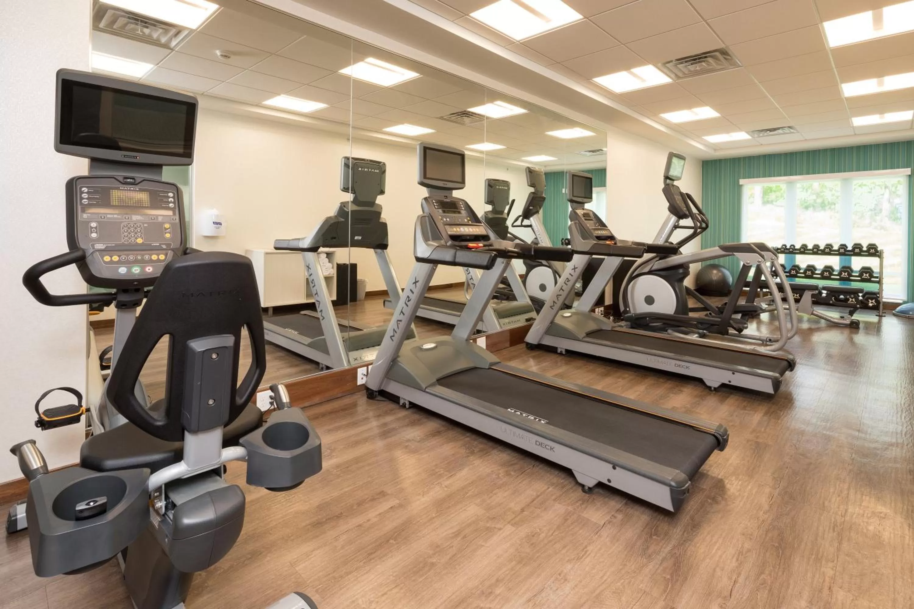 Fitness centre/facilities in Holiday Inn Express & Suites - Portage by IHG