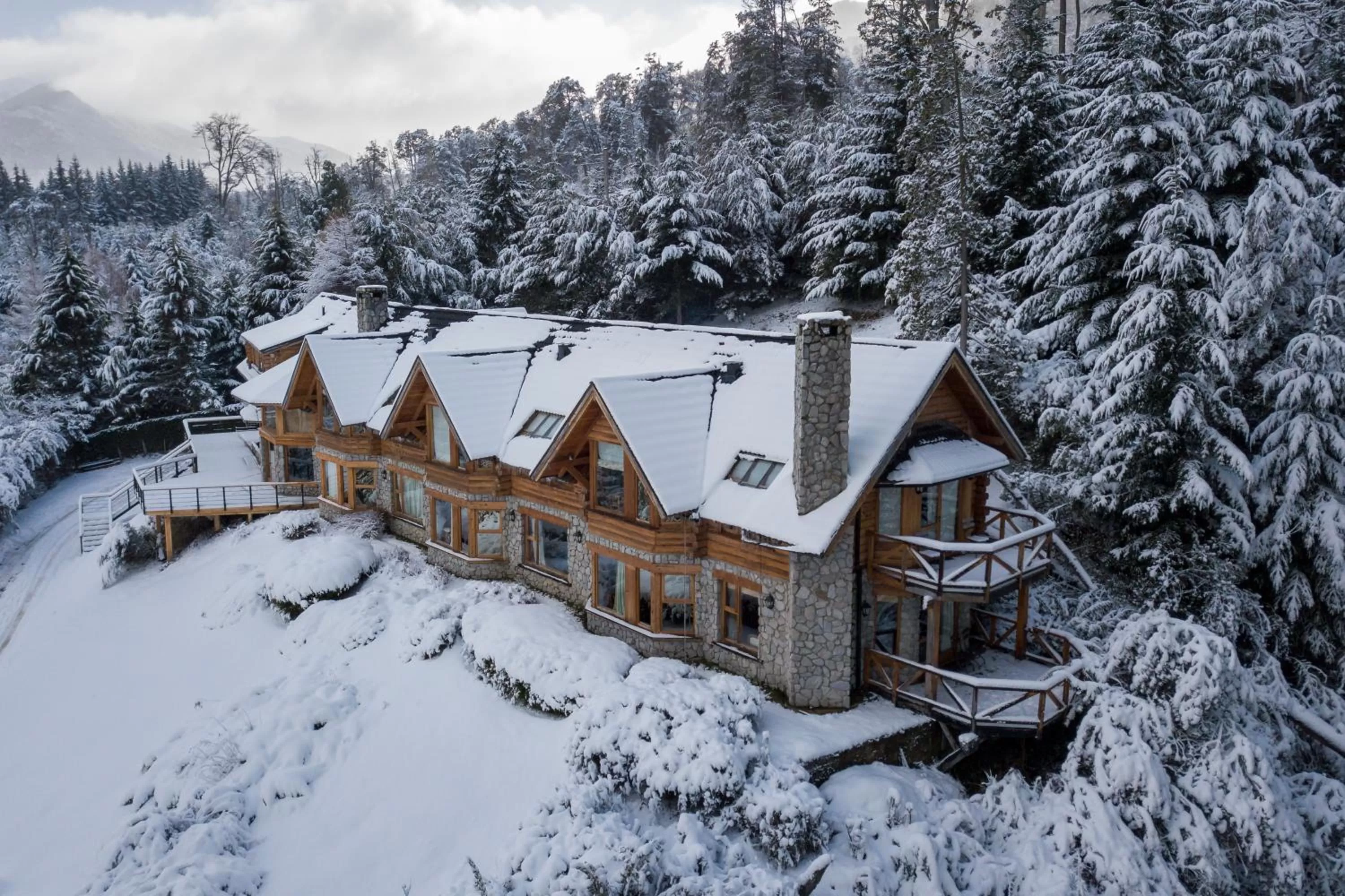Property building, Winter in Amigos del Bosque