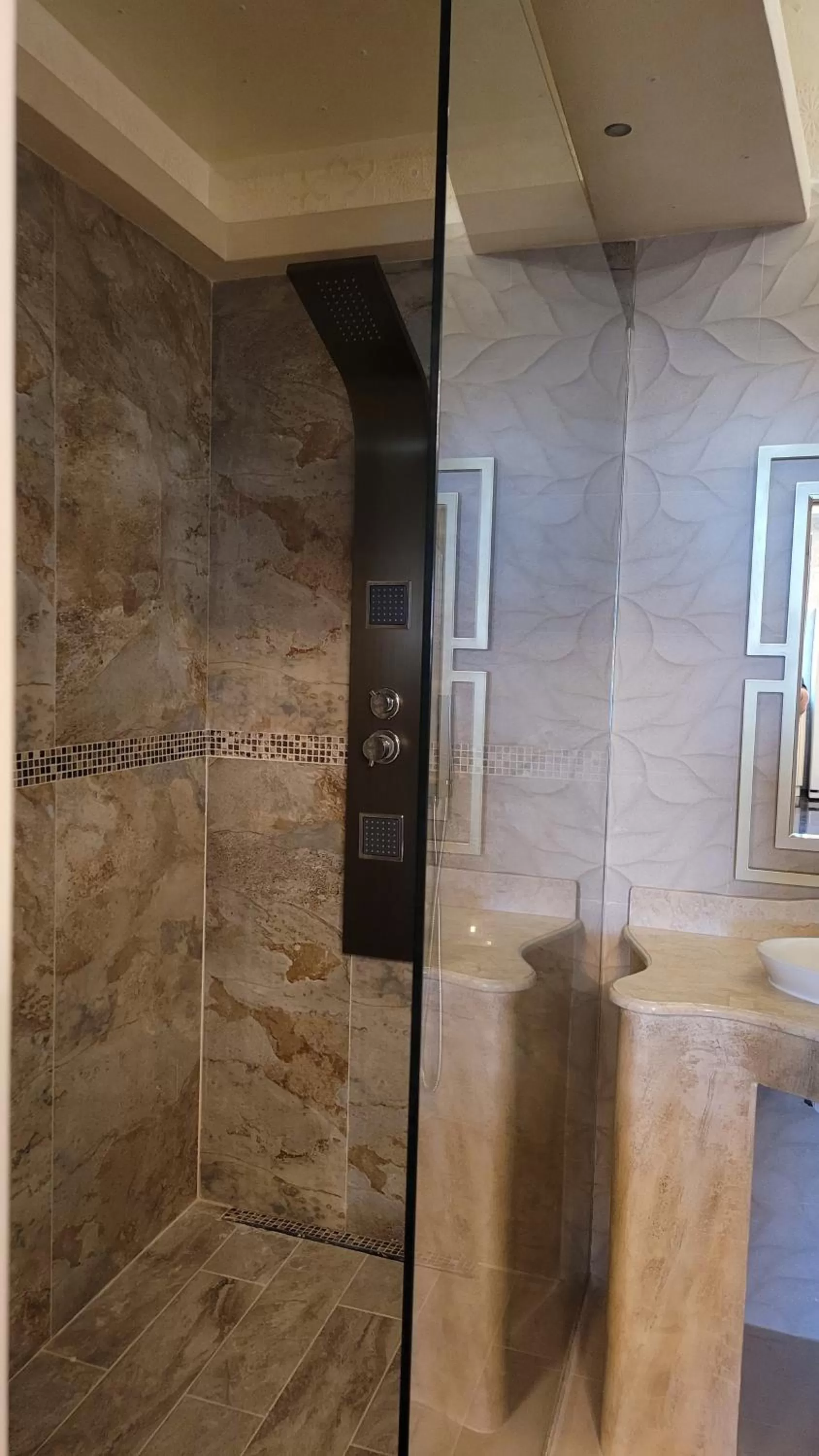 Shower in Terrace Suites Iasi