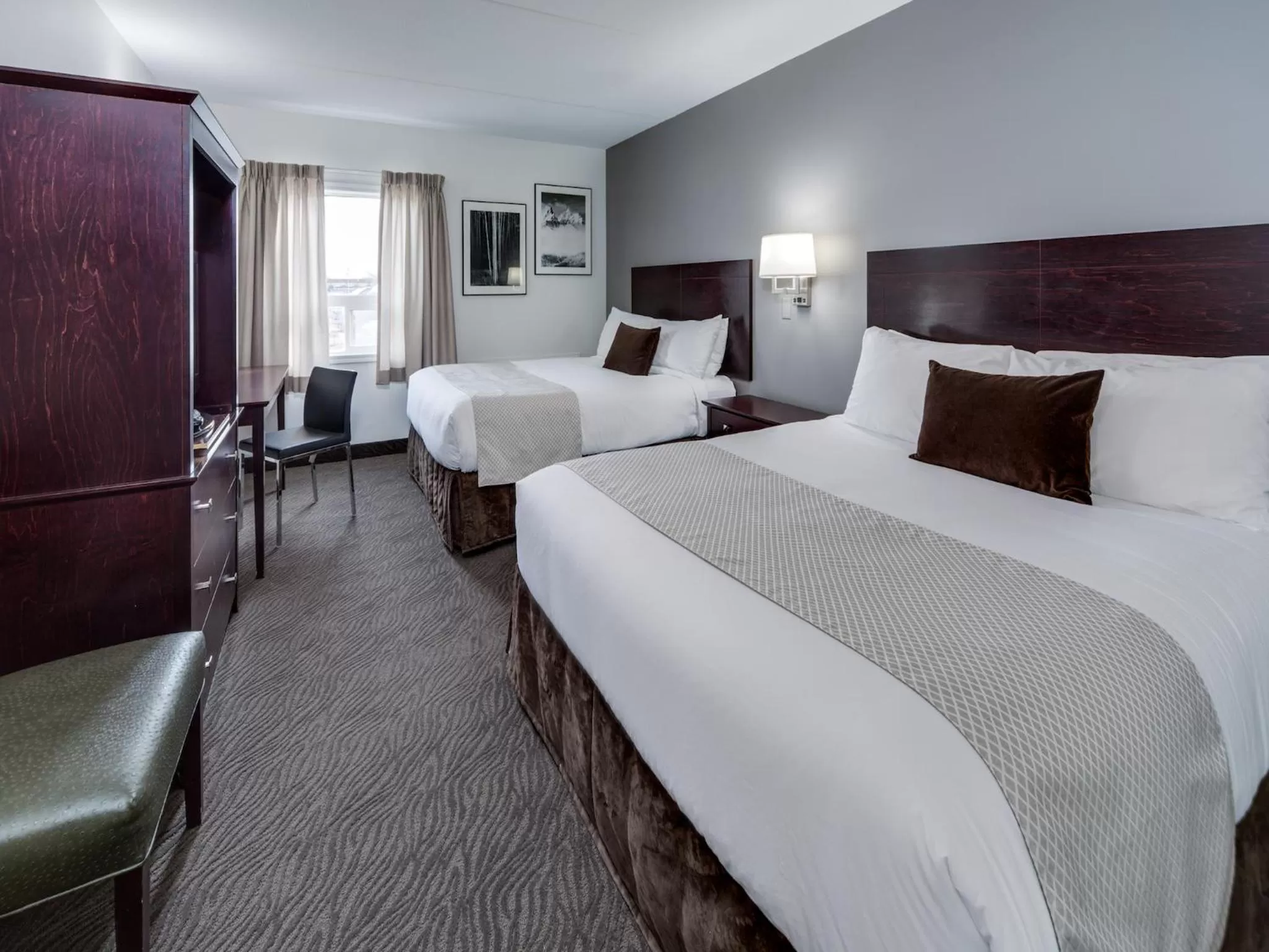 Premier Queen Room with Two Queen Beds in Heritage Inn Hotel & Convention Centre - Brooks