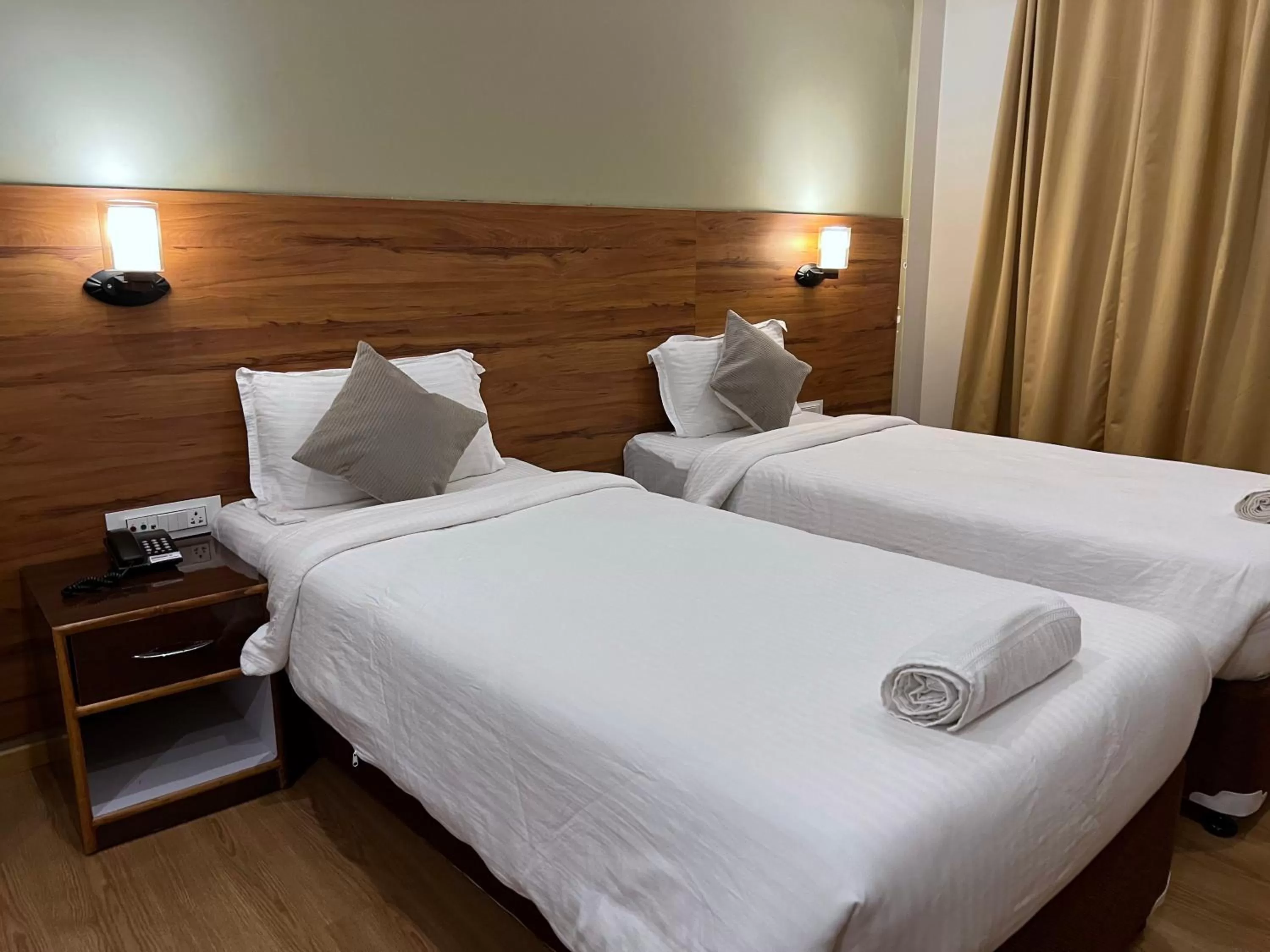 Photo of the whole room, Bed in The Phoenix Residency