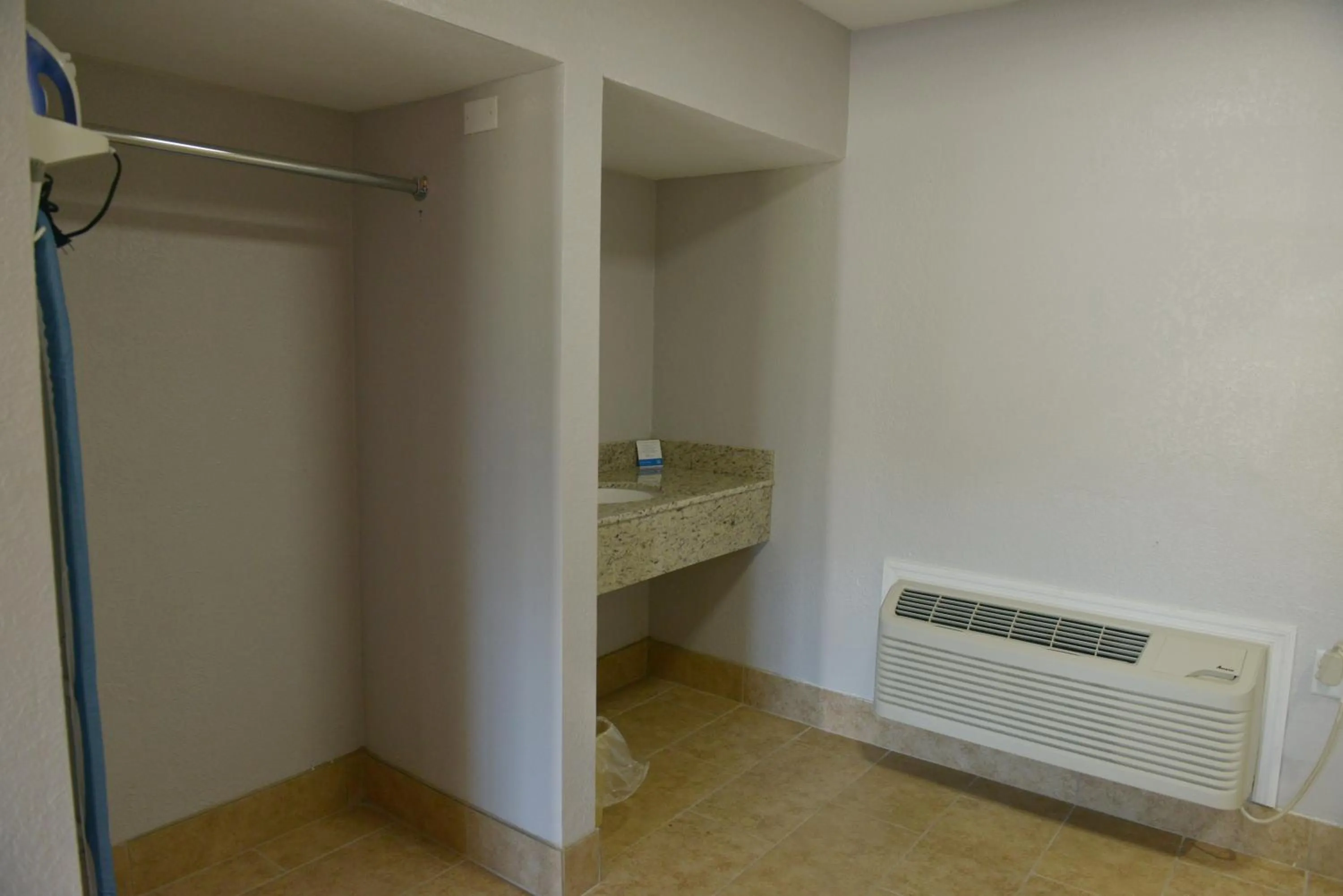 Rodeway Inn & Suites Winter Haven Chain of Lakes