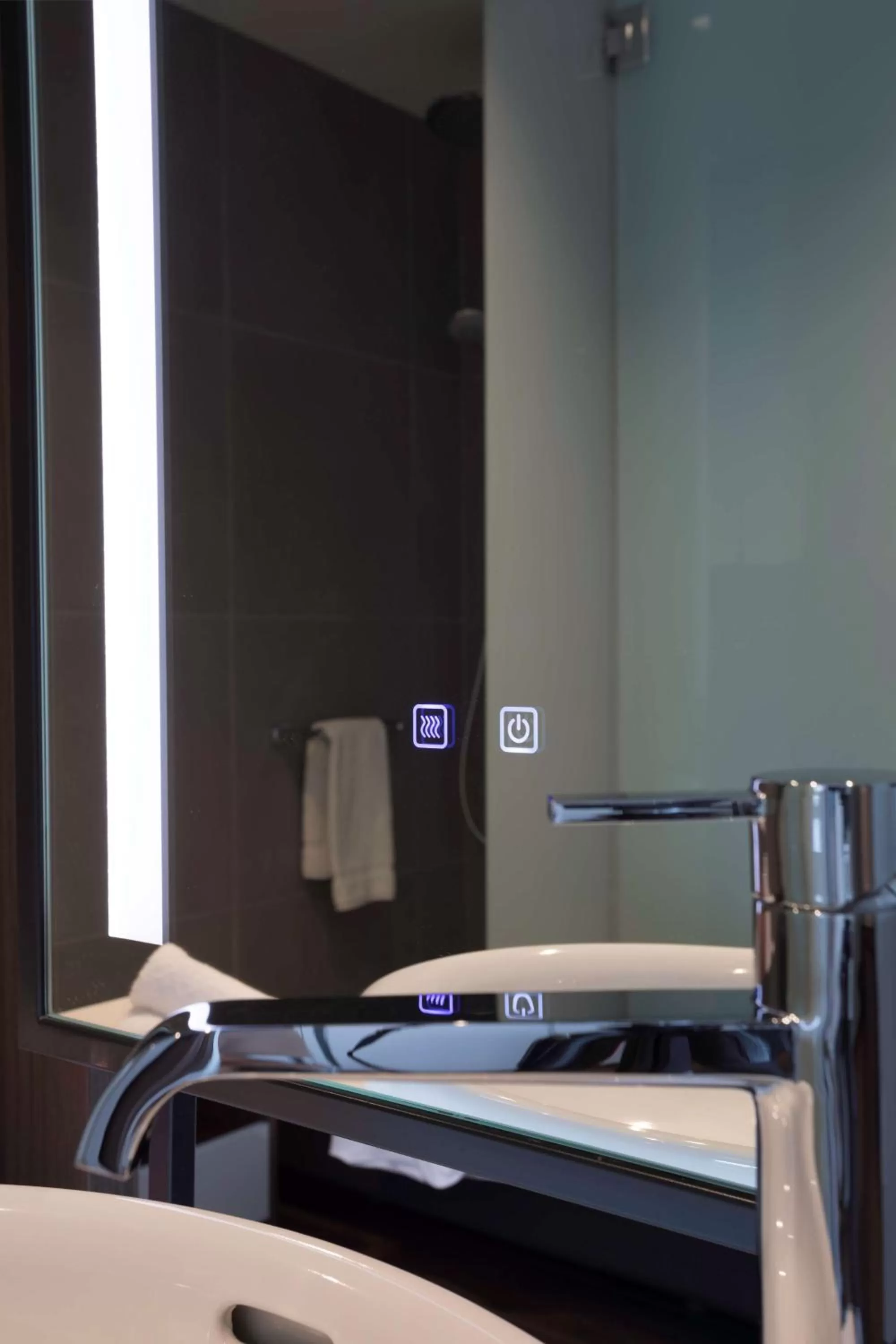 Bathroom in Radisson Blu Hotel, Larnaca