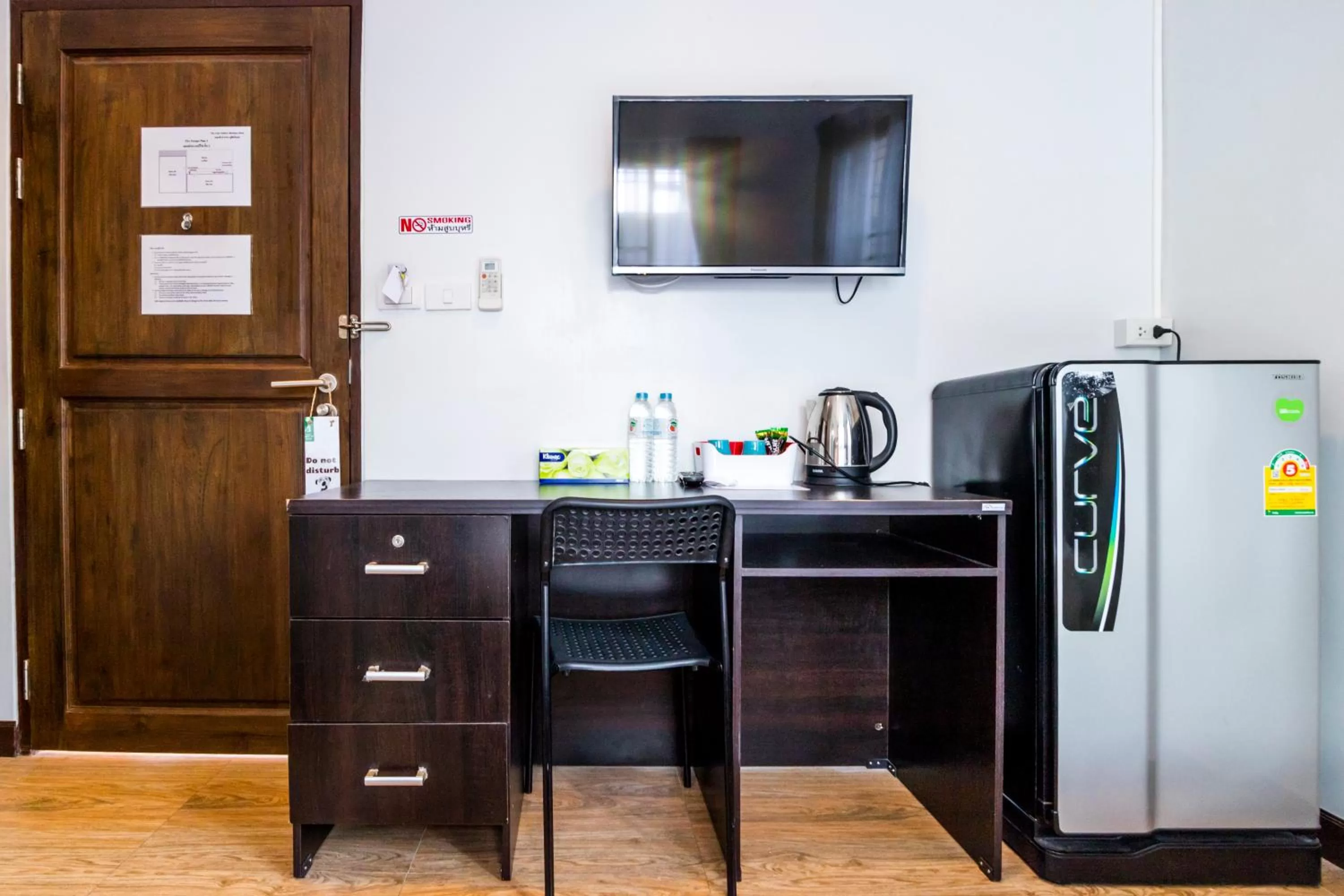 TV and multimedia in The Cube Sathorn Boutique Hotel เดอะ คิวบ์ สาทร บูติค โฮเทล Near BTS Surasak