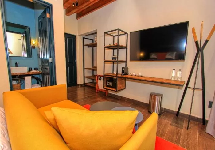 Antigua Trece Hotel Fusión & SPA