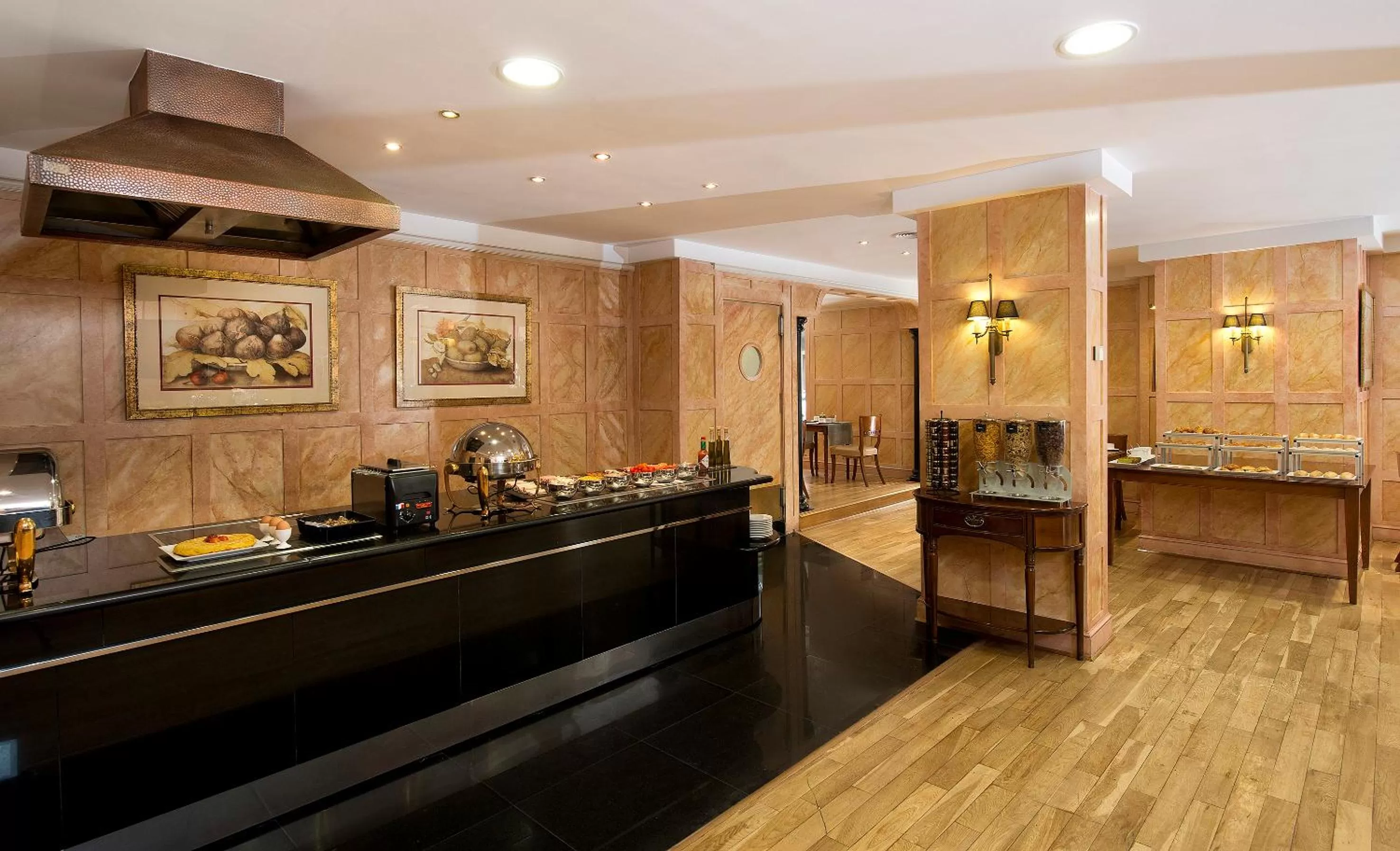 Continental breakfast in Meliá Paris Vendôme