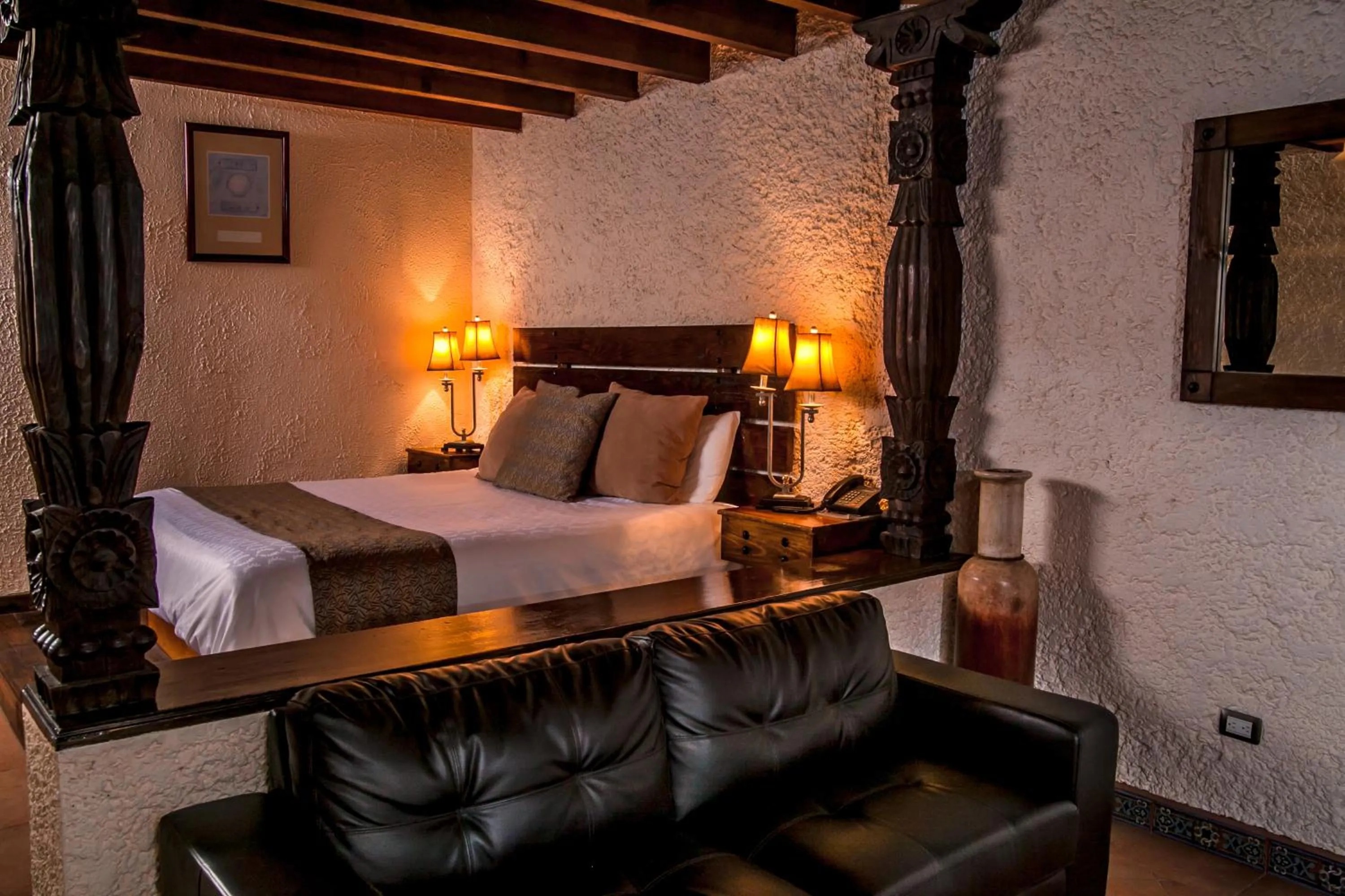 Bed in Las Rocas Resort & Spa