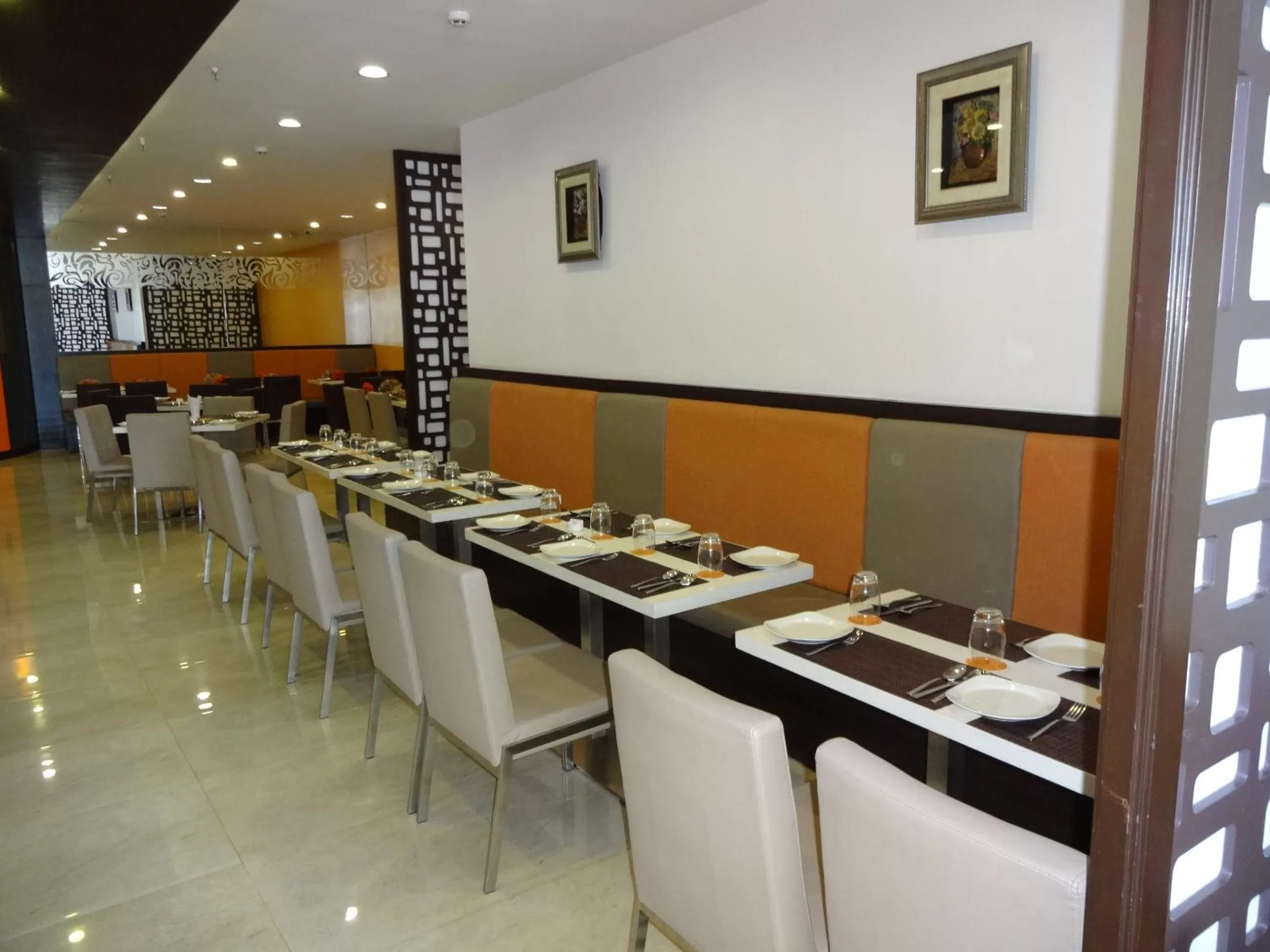 Restaurant/places to eat in Astoria Hotels Madurai