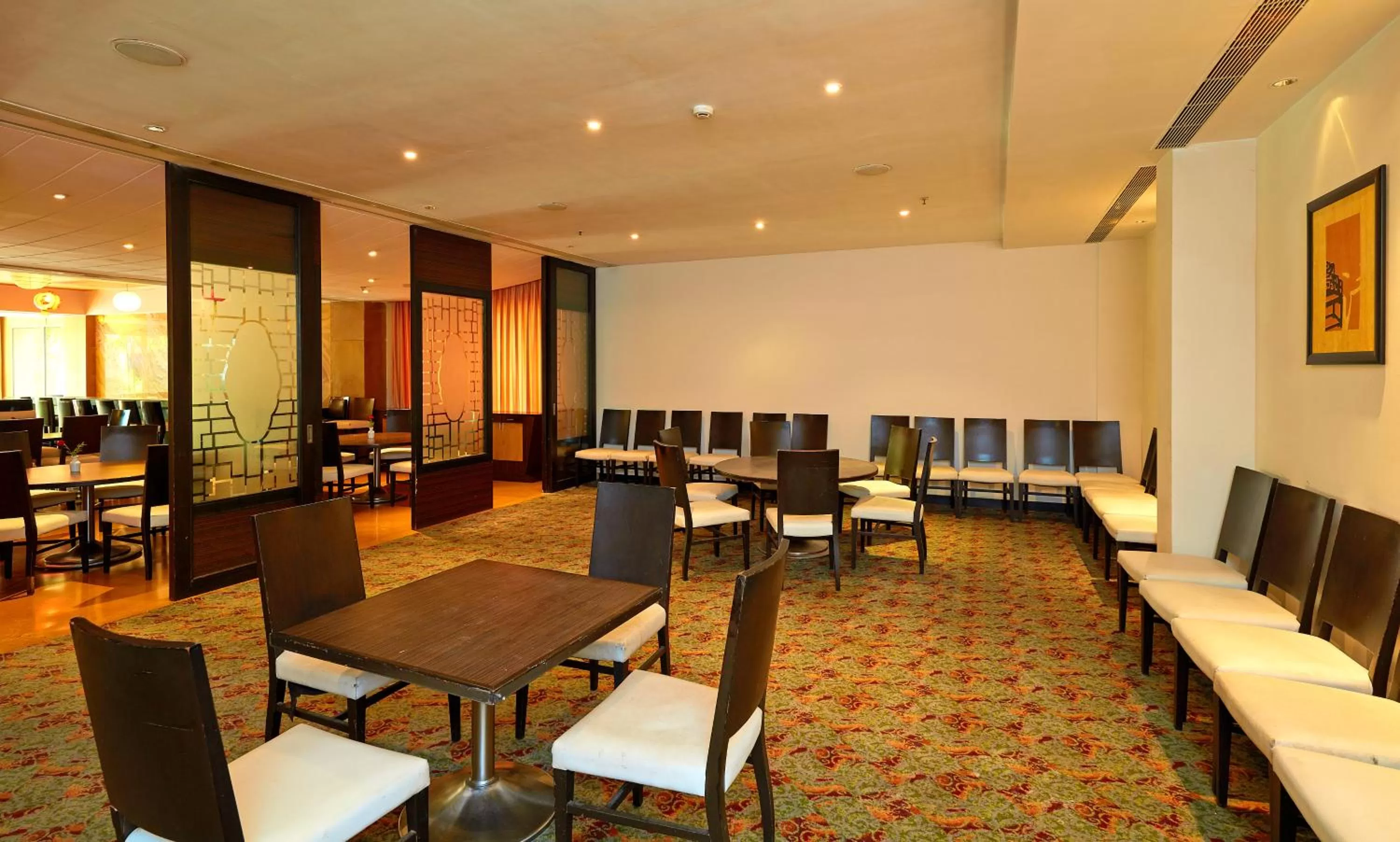 Restaurant/places to eat in Park Plaza Chennai OMR