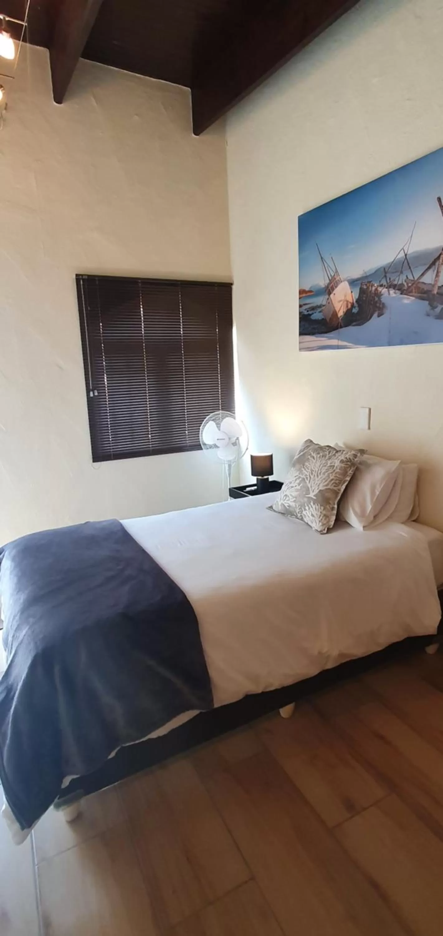 Small Double Room in DESERT DREAMS B&B