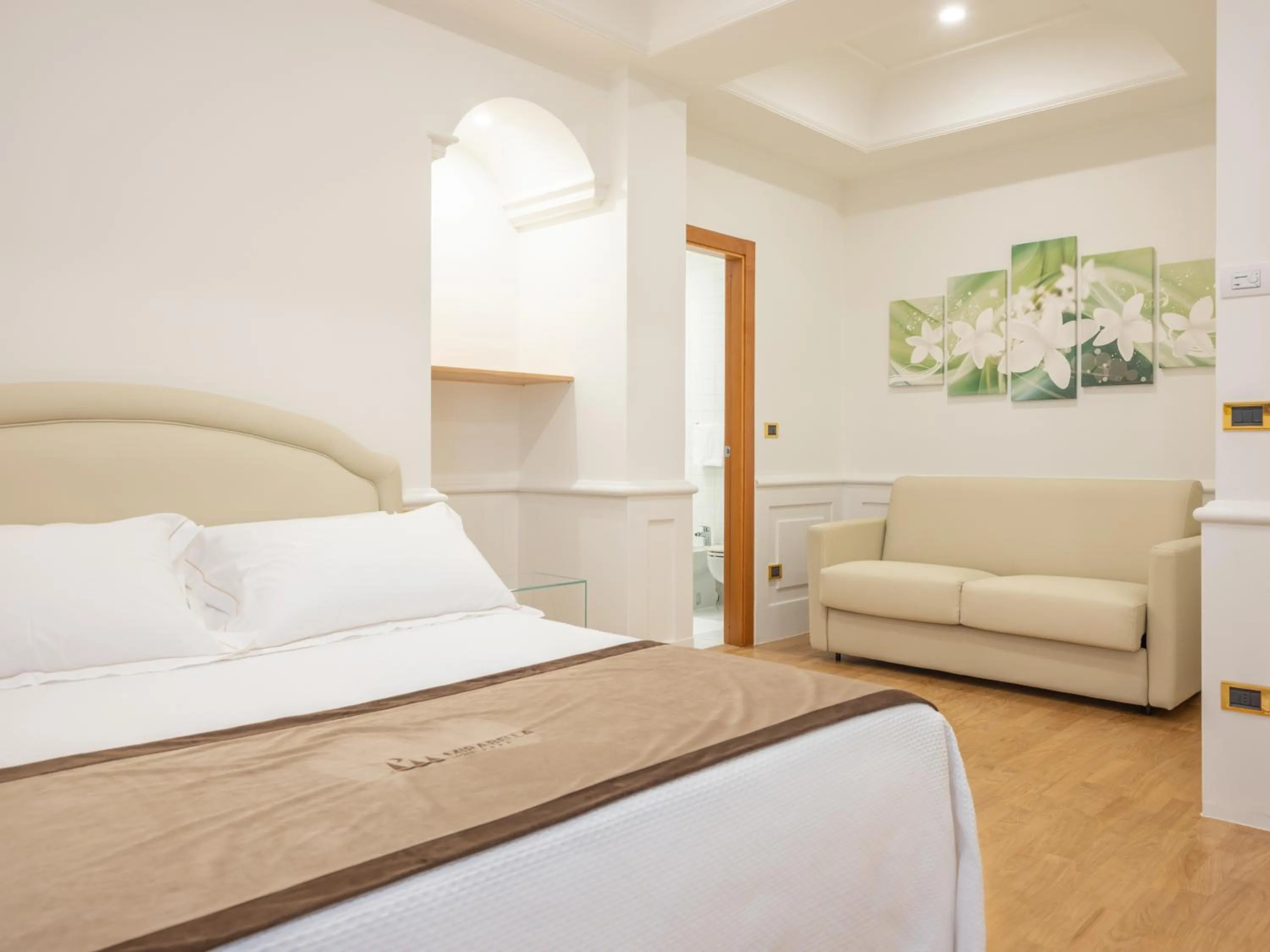 Deluxe Room in Mirabella Hotel