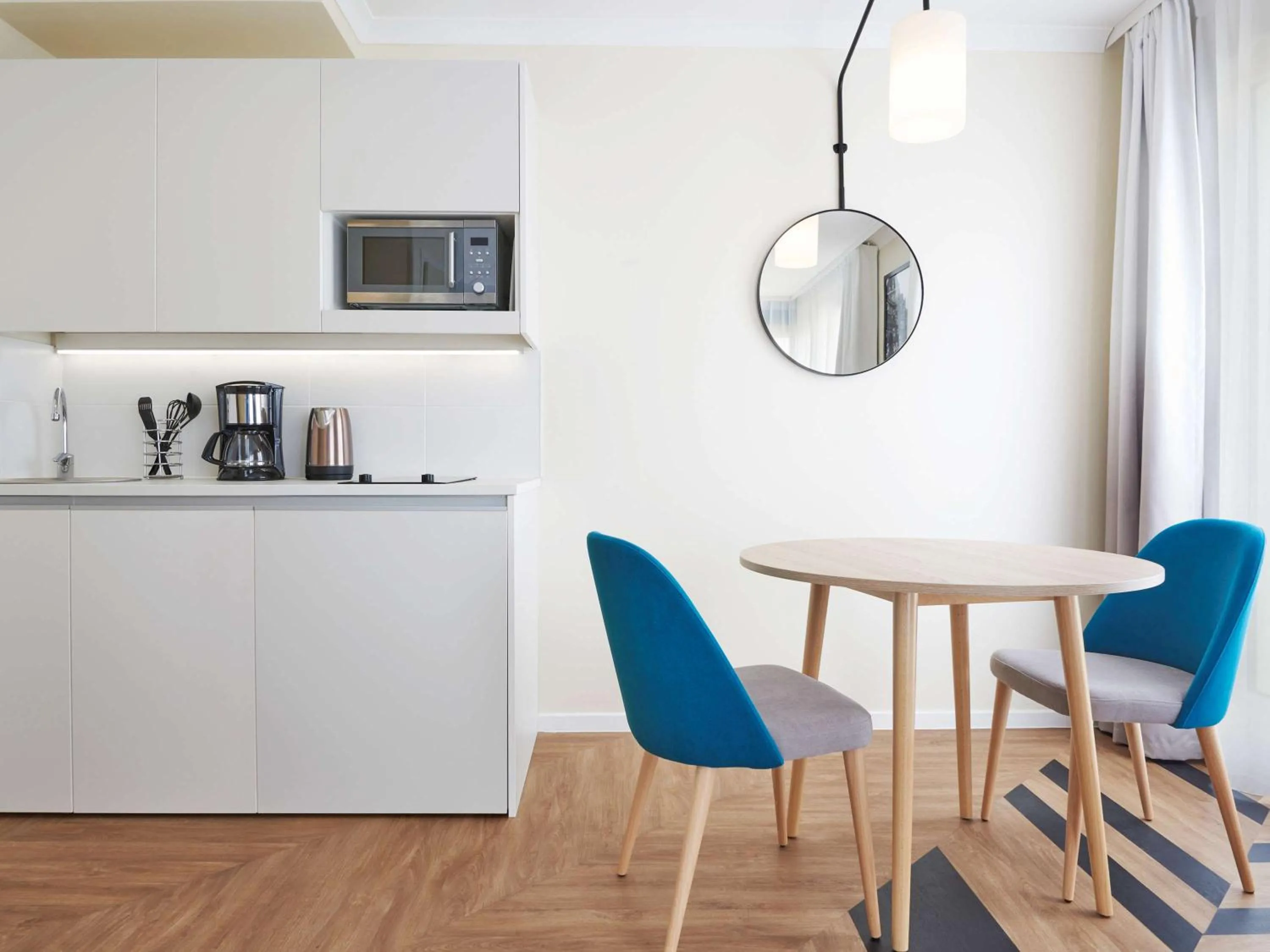 Photo of the whole room in Aparthotel Adagio Porte de Versailles