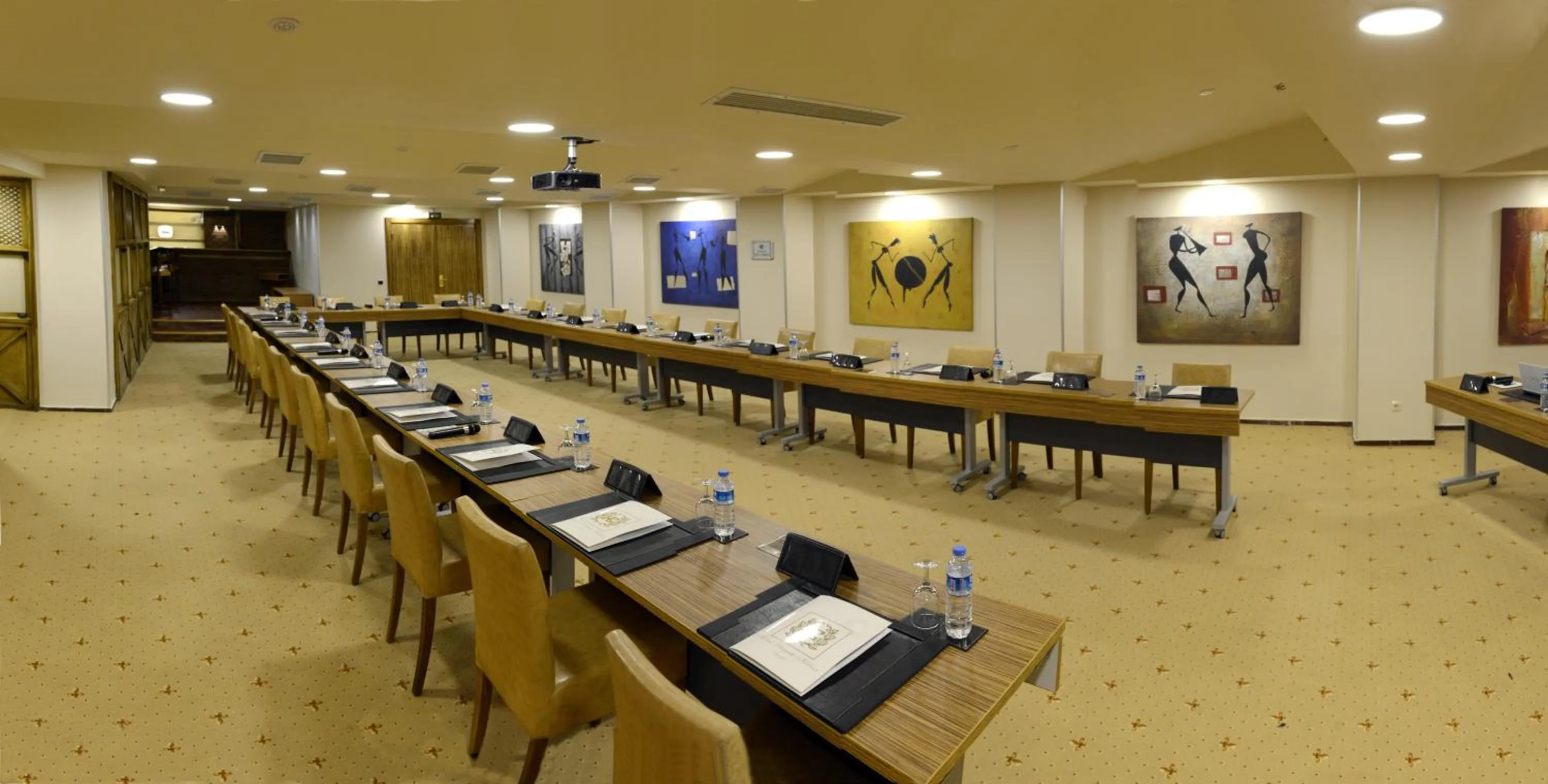 Business facilities in Hotel Buyuk Keban