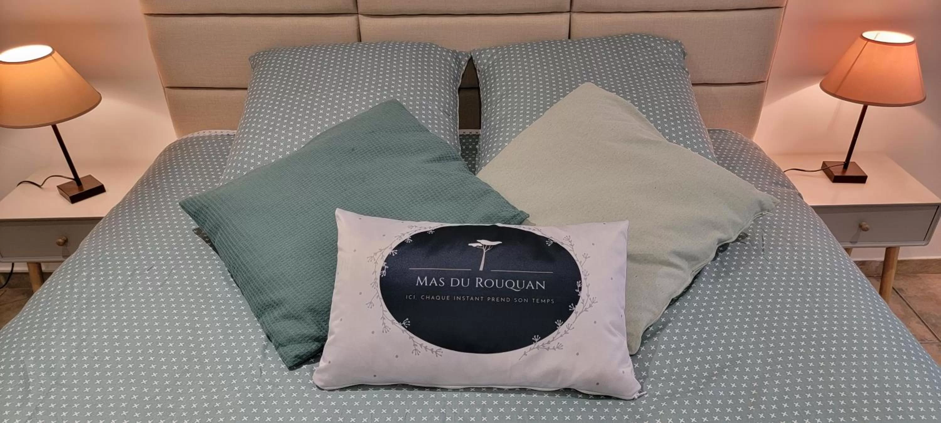 Bed in Le Mas du Rouquan