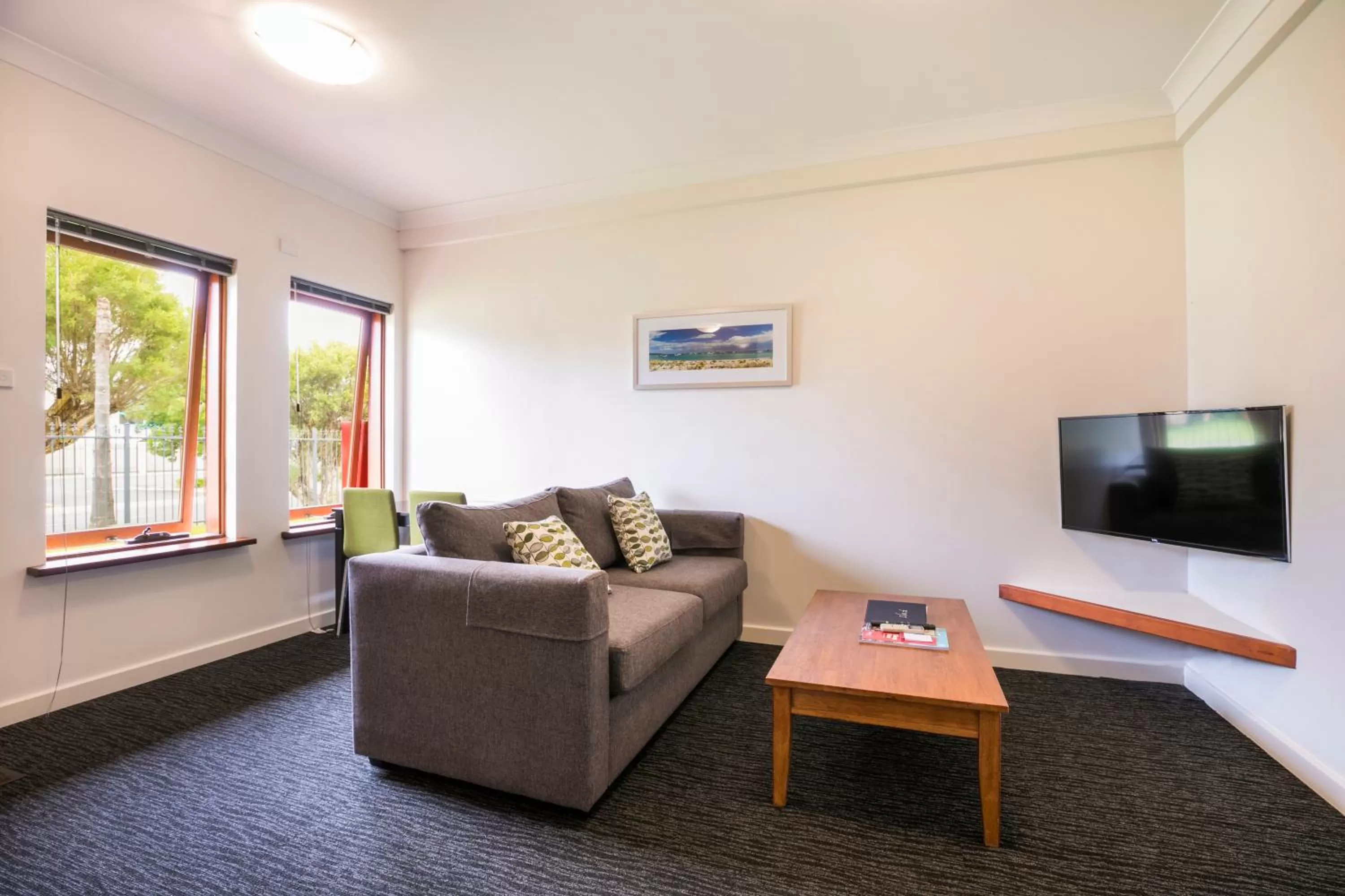 TV and multimedia in Nightcap at the Ship Inn