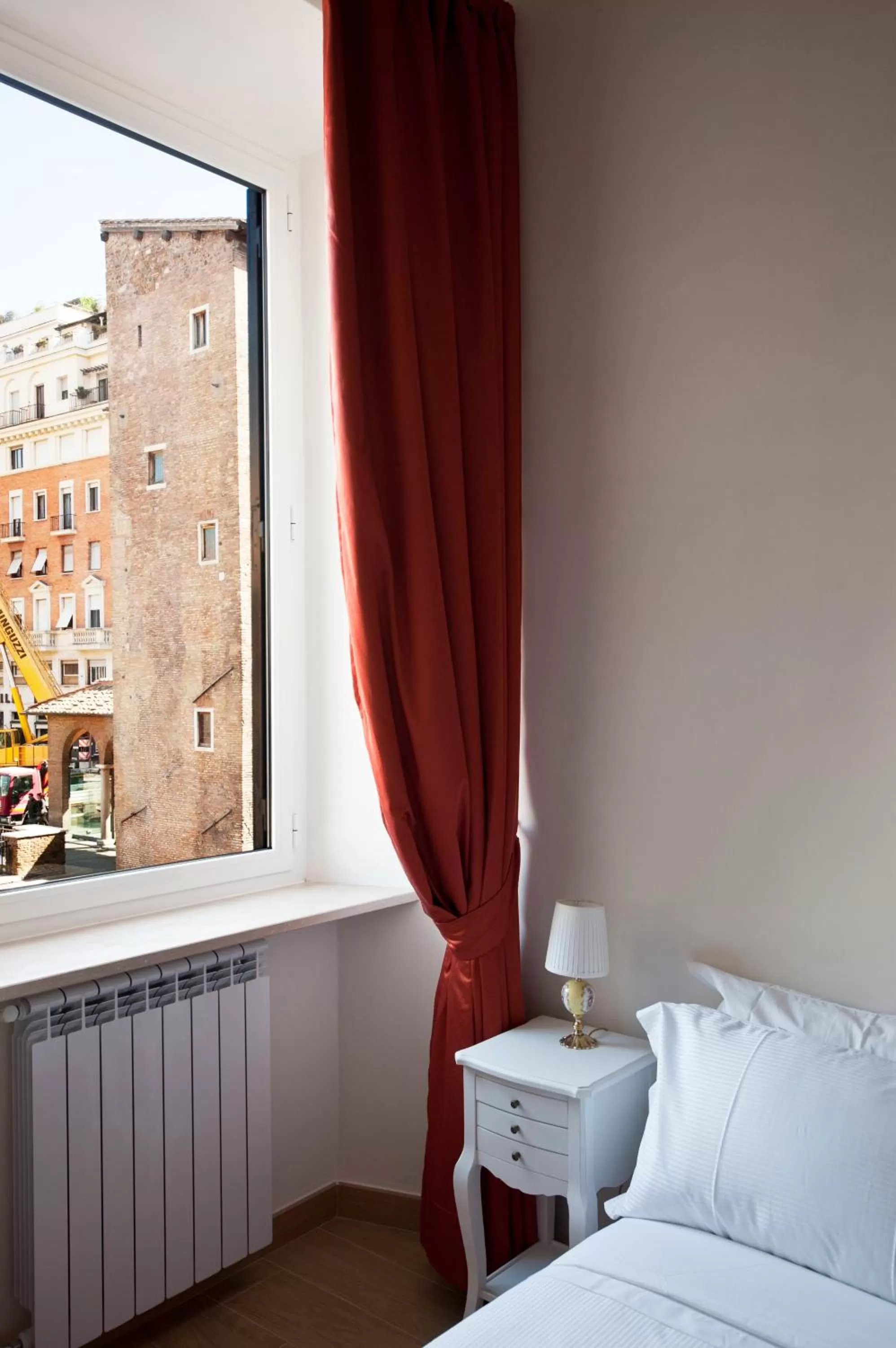 Bed in Little Queen Suite