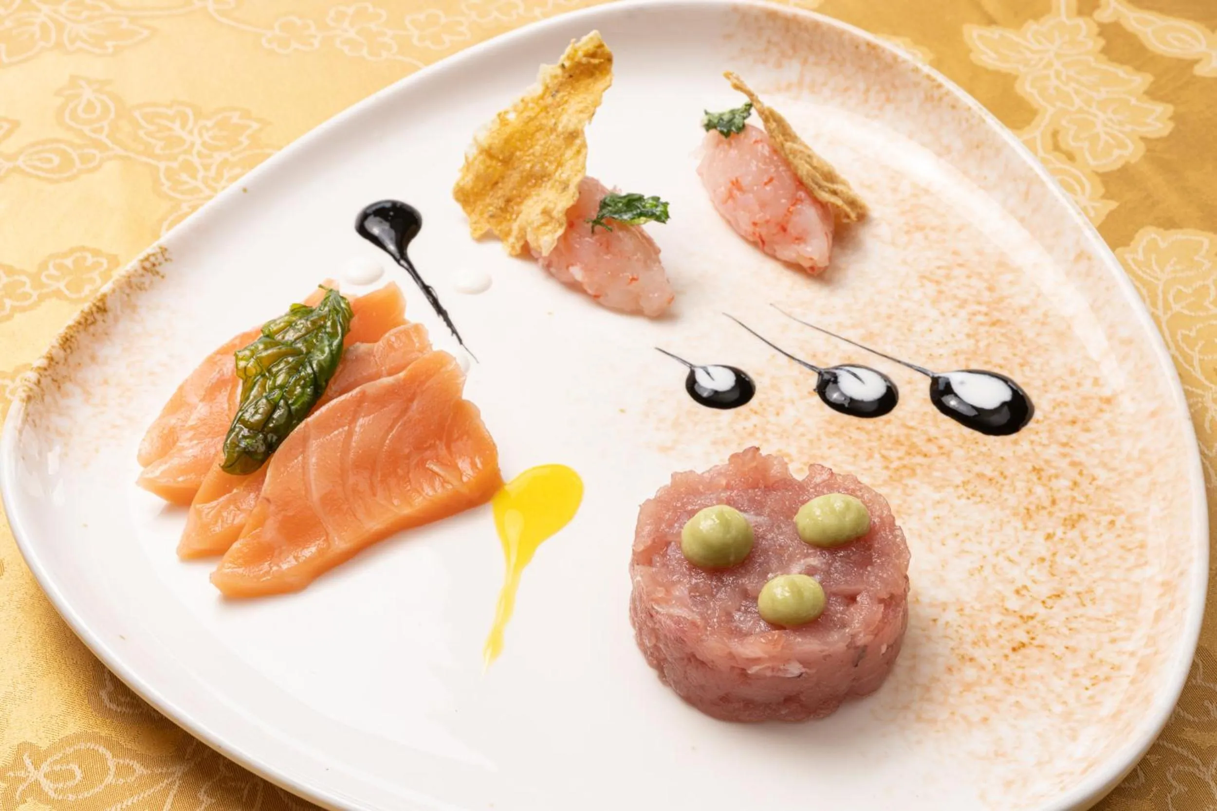 Restaurant/places to eat in Hotel Palace