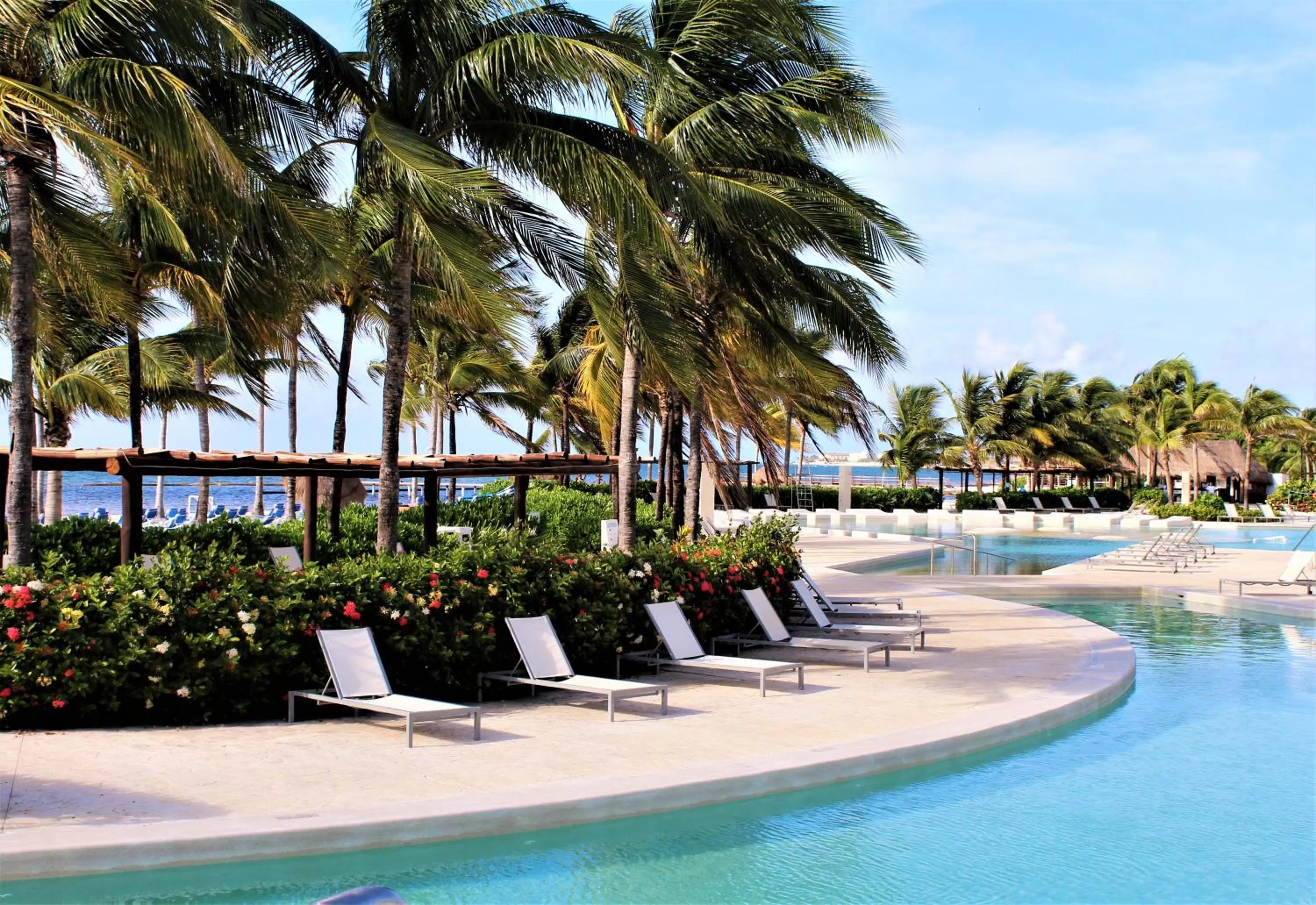 Swimming pool in BlueBay Grand Esmeralda-All Inclusive